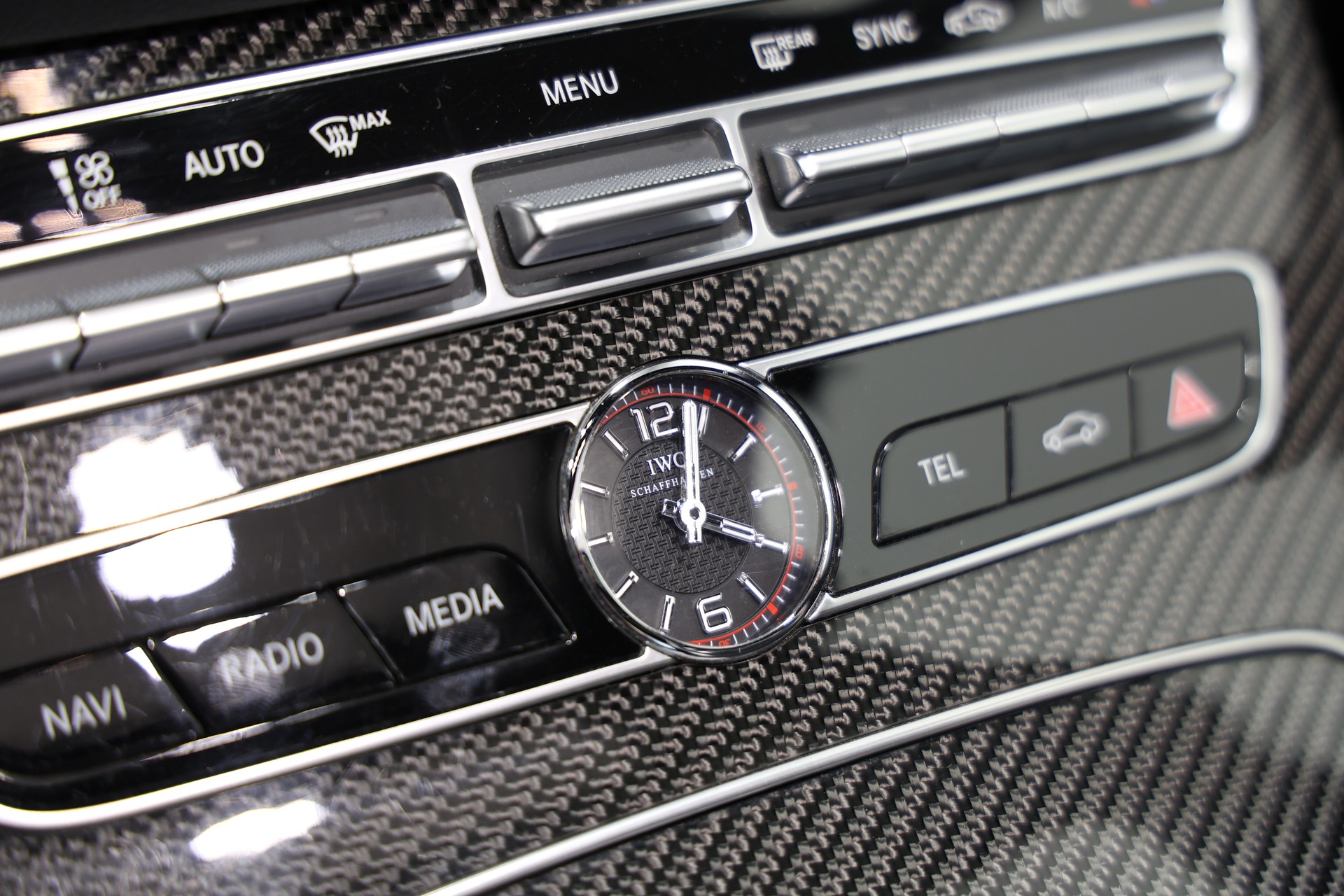 MERCEDES-BENZ E 63 AMG S 4Matic Speedshift MCT *Ohne OPF*AMG Performance Sitze*AMG Drivers Package*-image-29