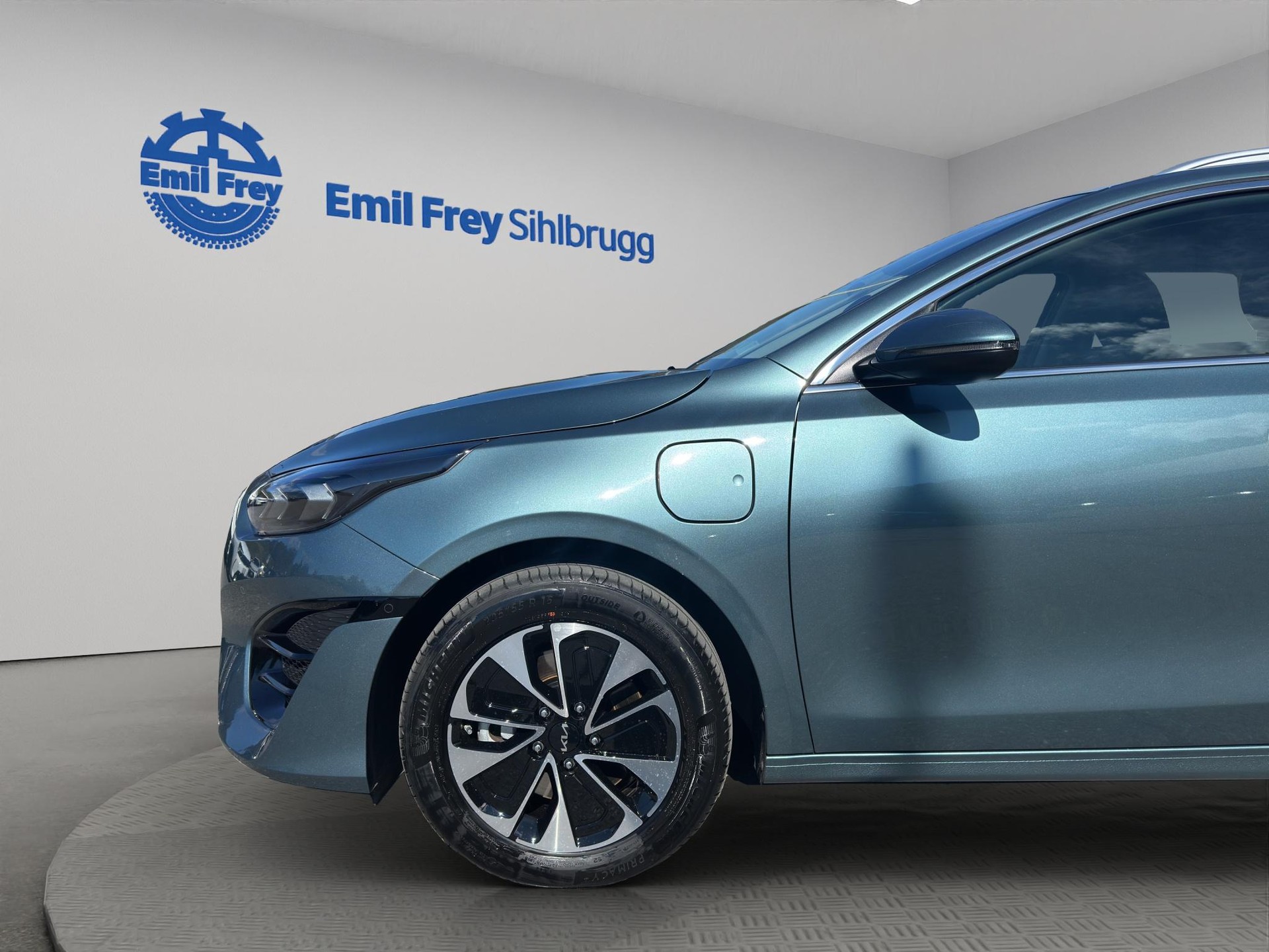 KIA Ceed SW 1.6 GDi Plug-in Hybrid Style-image-11