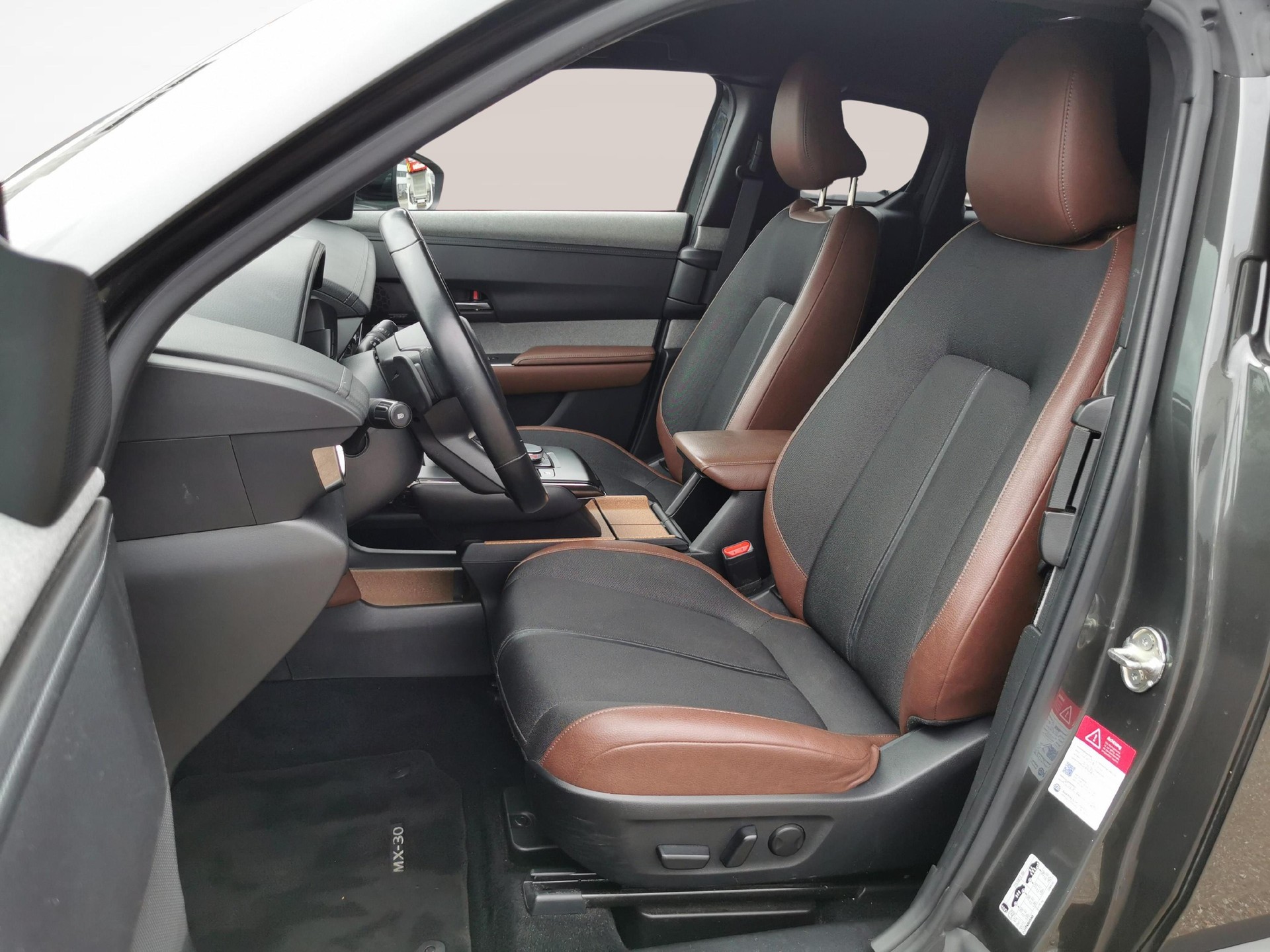 MAZDA MX-30 e-Skyactiv Revolution-image-1