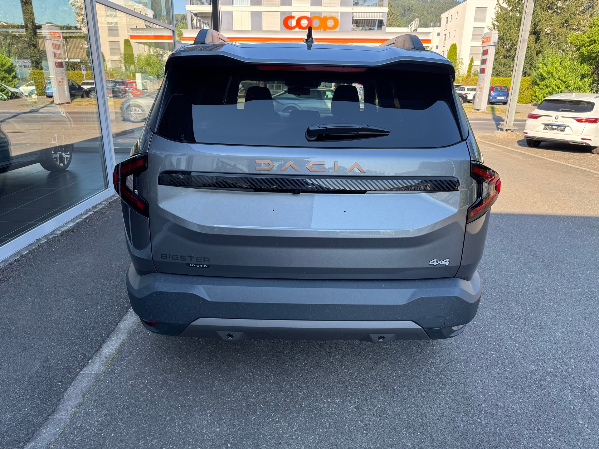 DACIA Bigster TCe 150 48V Extreme 4x4-image-7