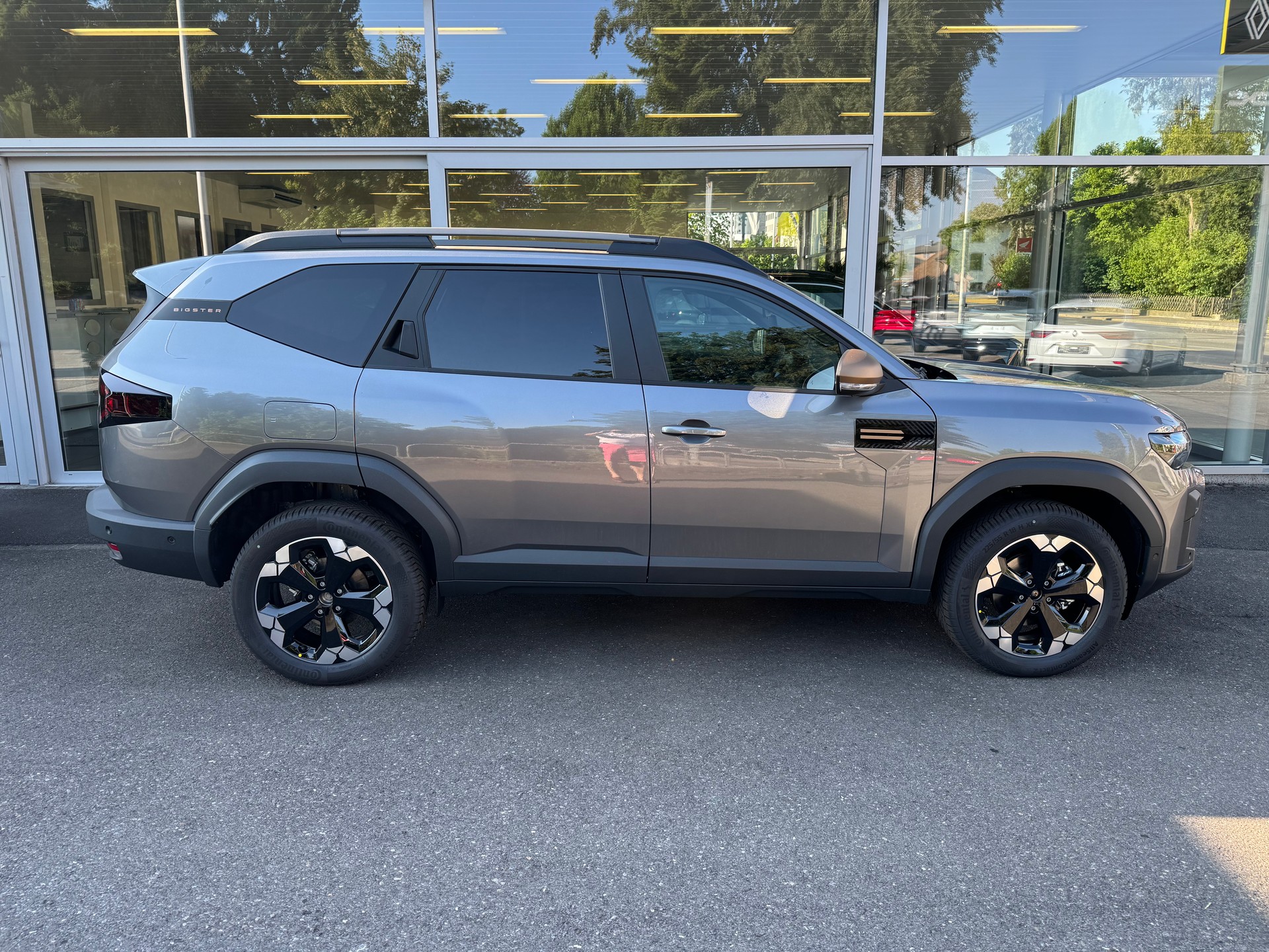 DACIA Bigster TCe 150 48V Extreme 4x4-image-1