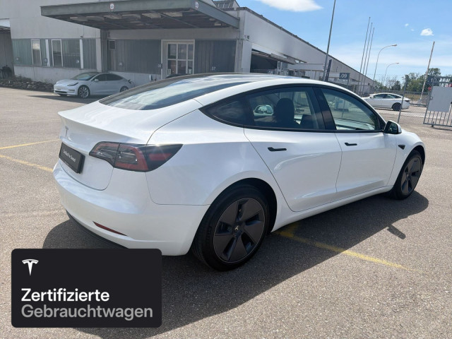 TESLA Model 3 Long Range RWD-image-8
