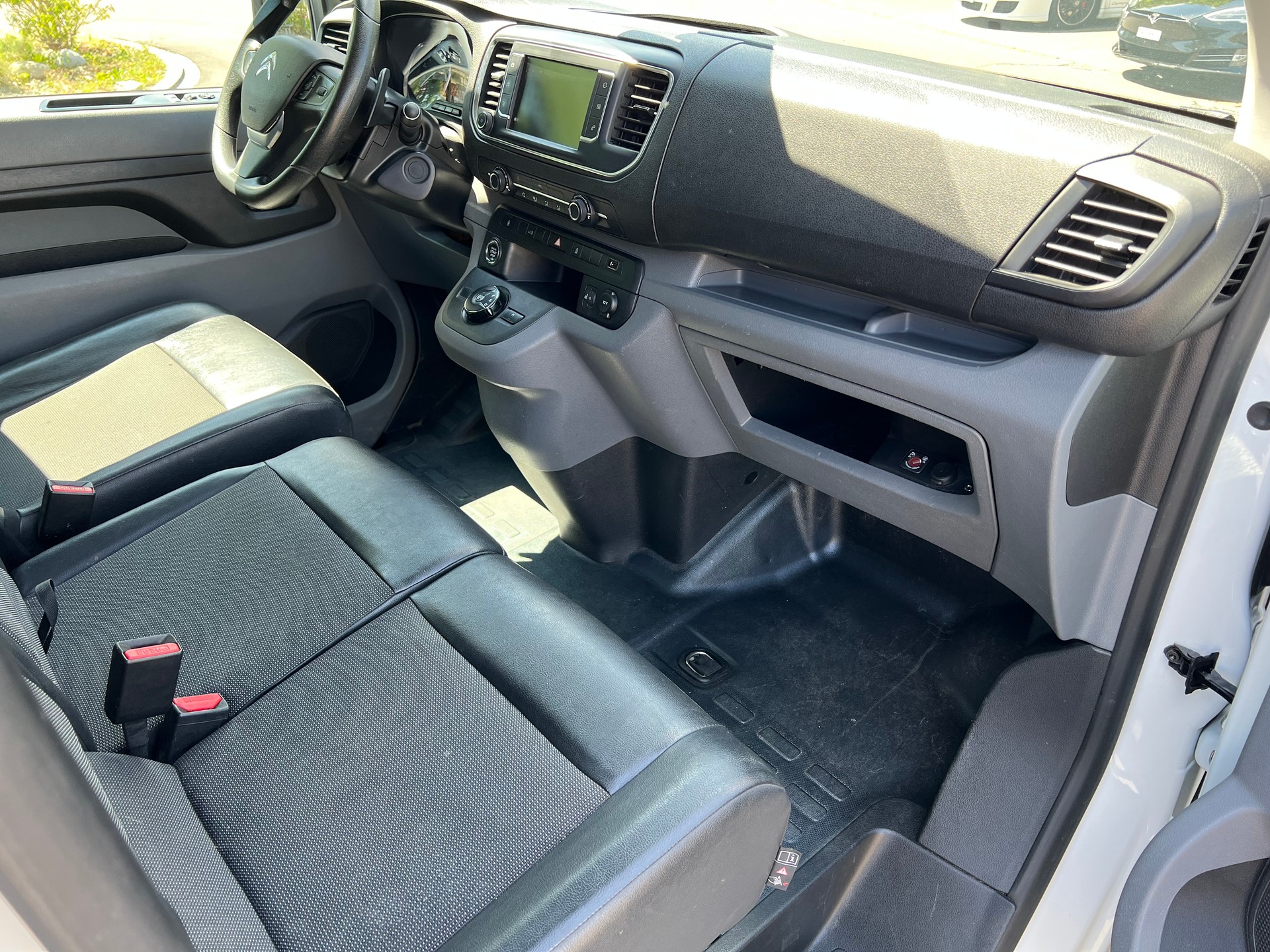 CITROEN Jumpy 2.0 BlueHDi 180 S&S M Komfort EAT6-image-6