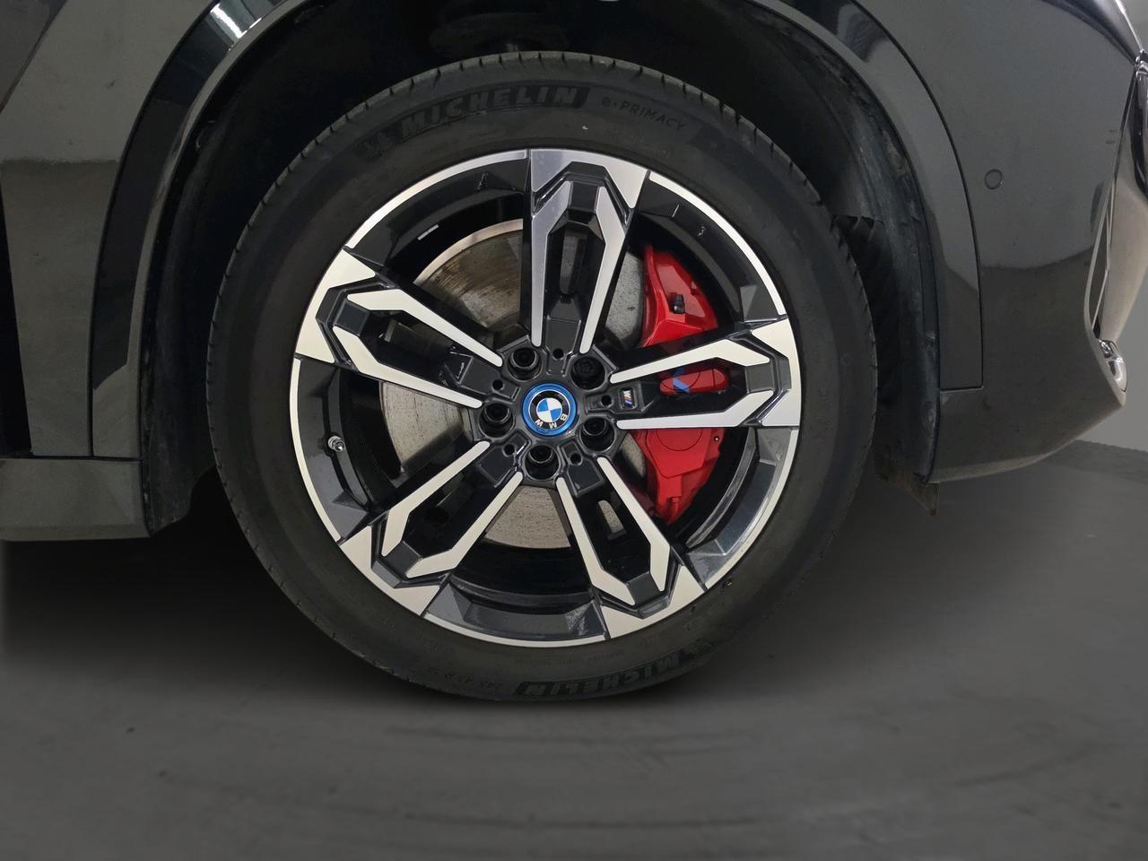 BMW iX1 30 xDrive M Sport-image-10