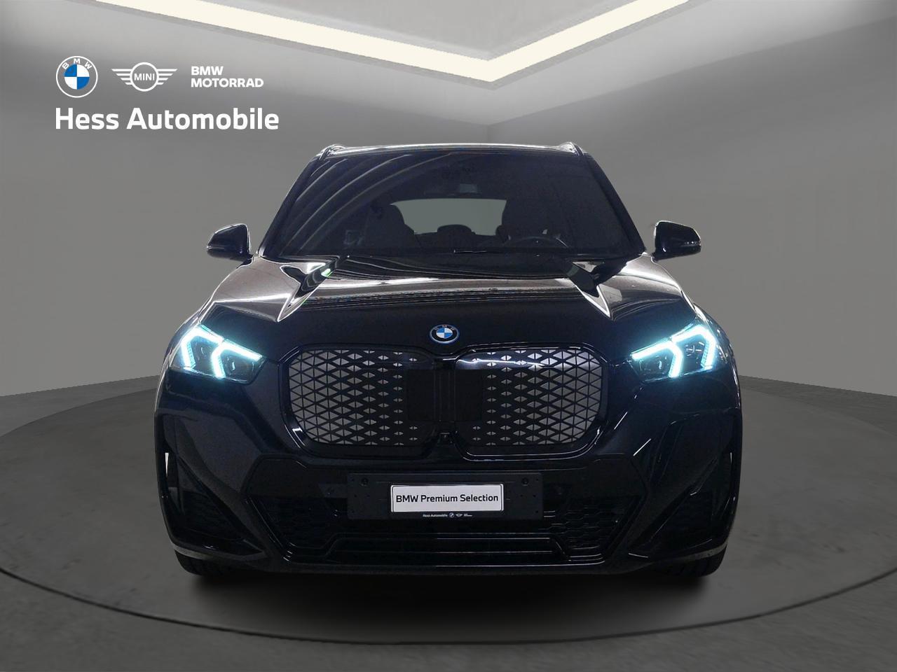 BMW iX1 30 xDrive M Sport-image-6