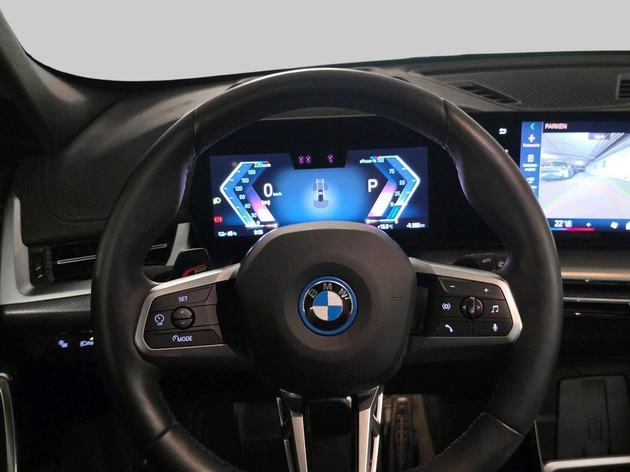 BMW iX1 30 xDrive M Sport-image-16