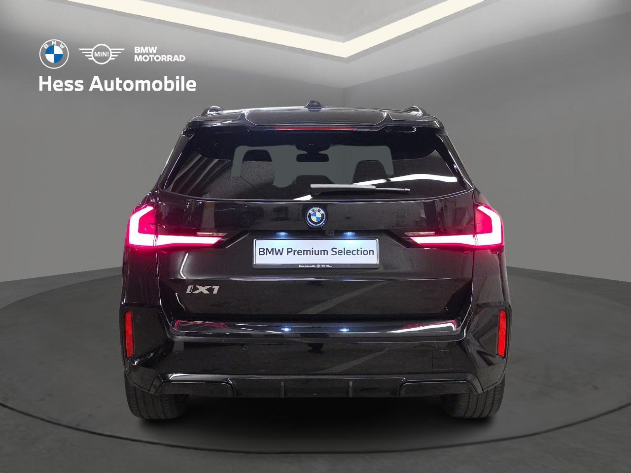 BMW iX1 30 xDrive M Sport-image-7