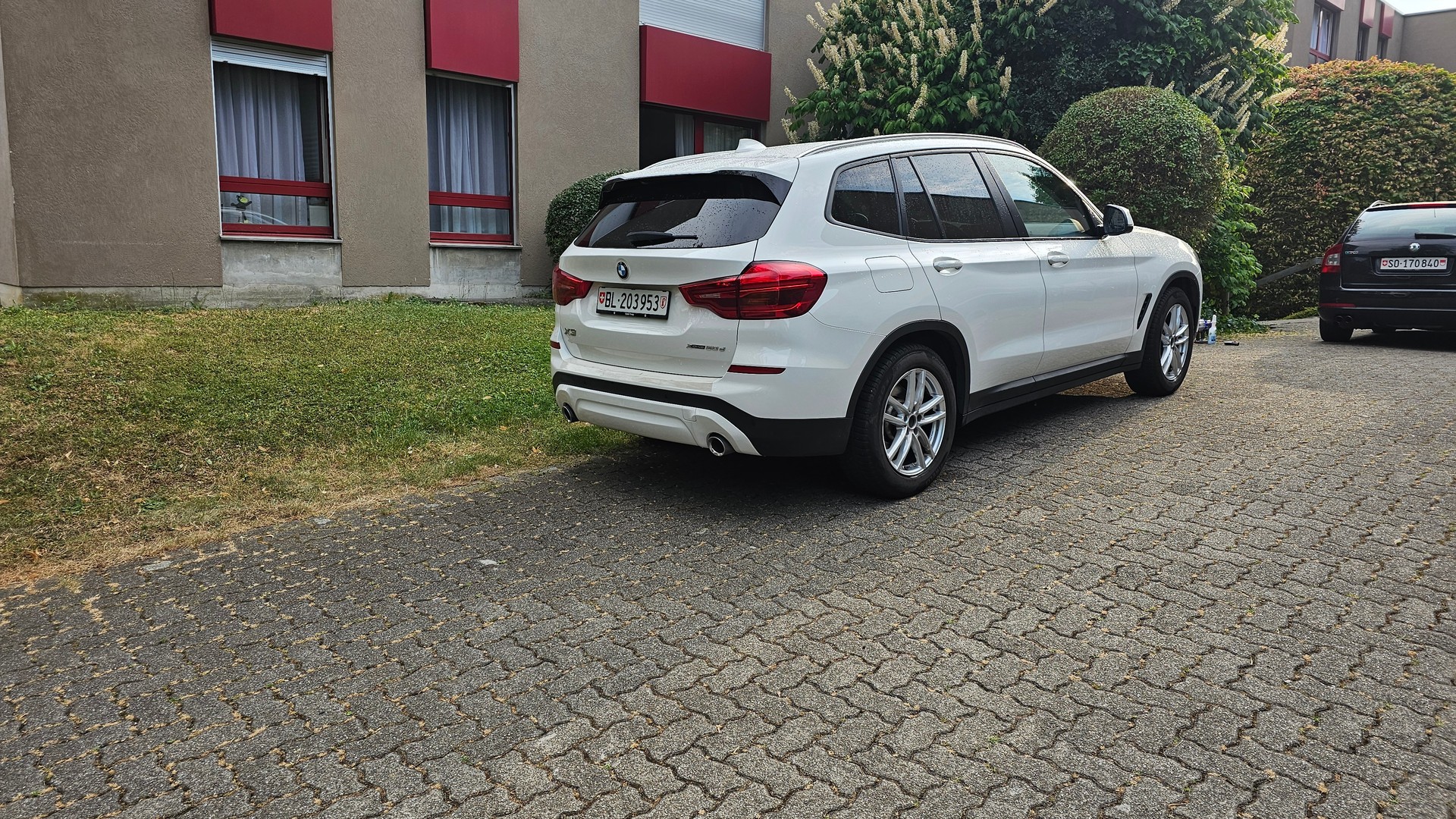 BMW 20d xDrive-image-2