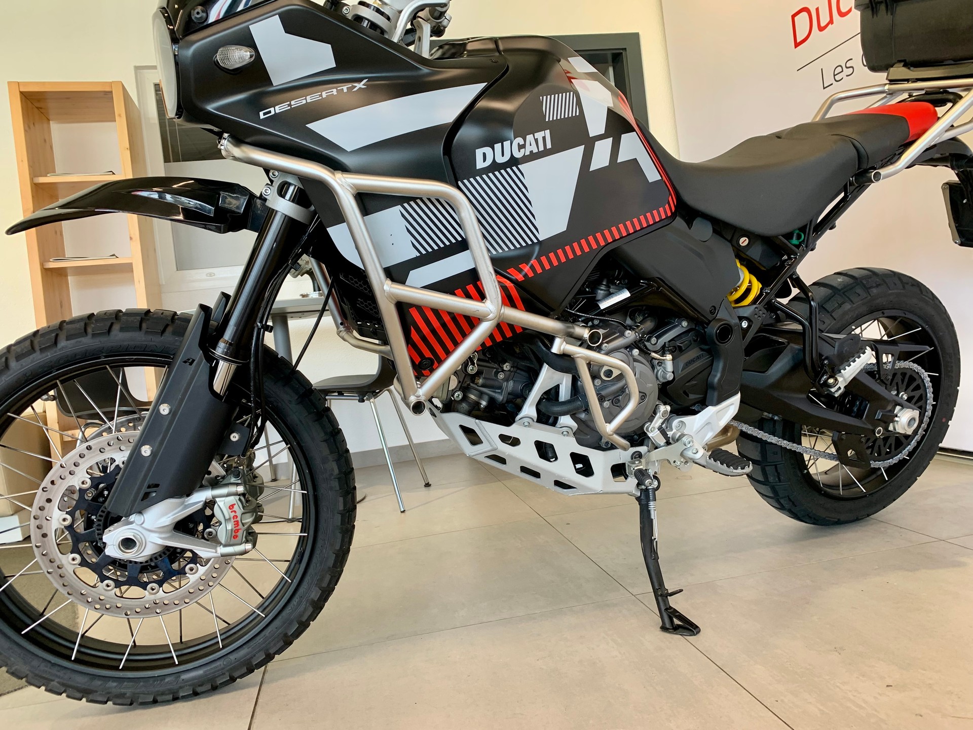 DUCATI Desert X-image-6