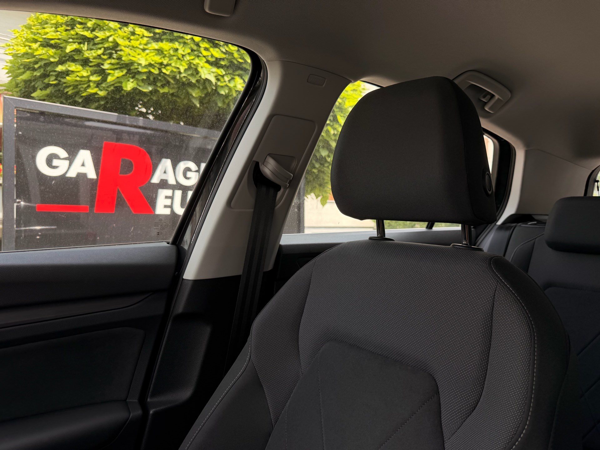 VW Golf 2.0 TSI 190PS DSG STYLE-image-23