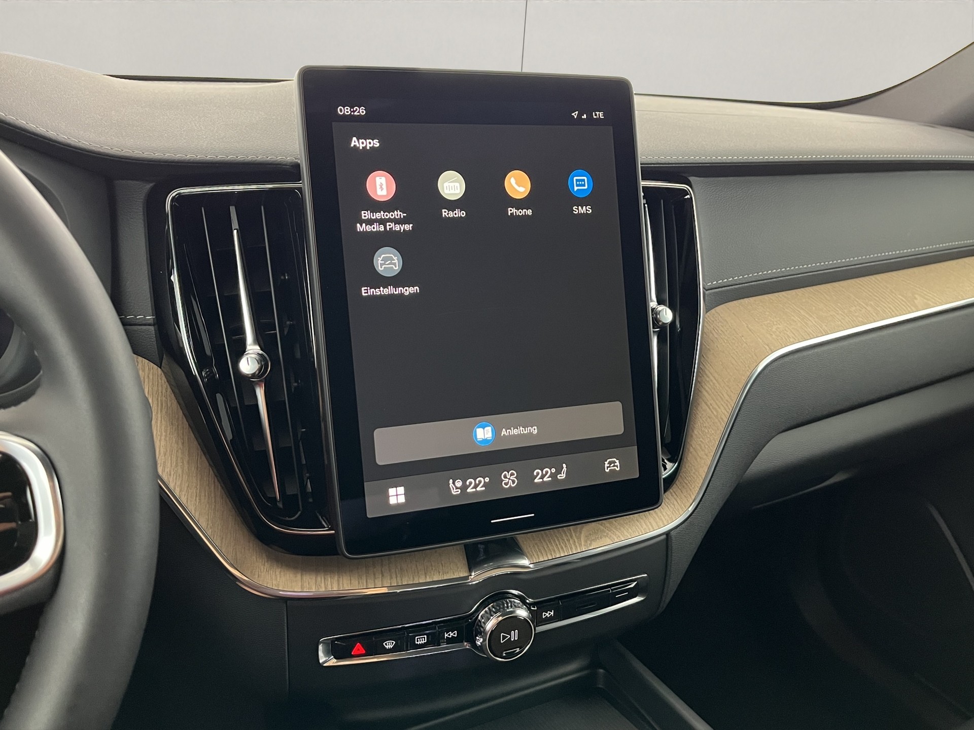 VOLVO XC60 2.0 T8 TE Ultra Dark eAWD-image-12