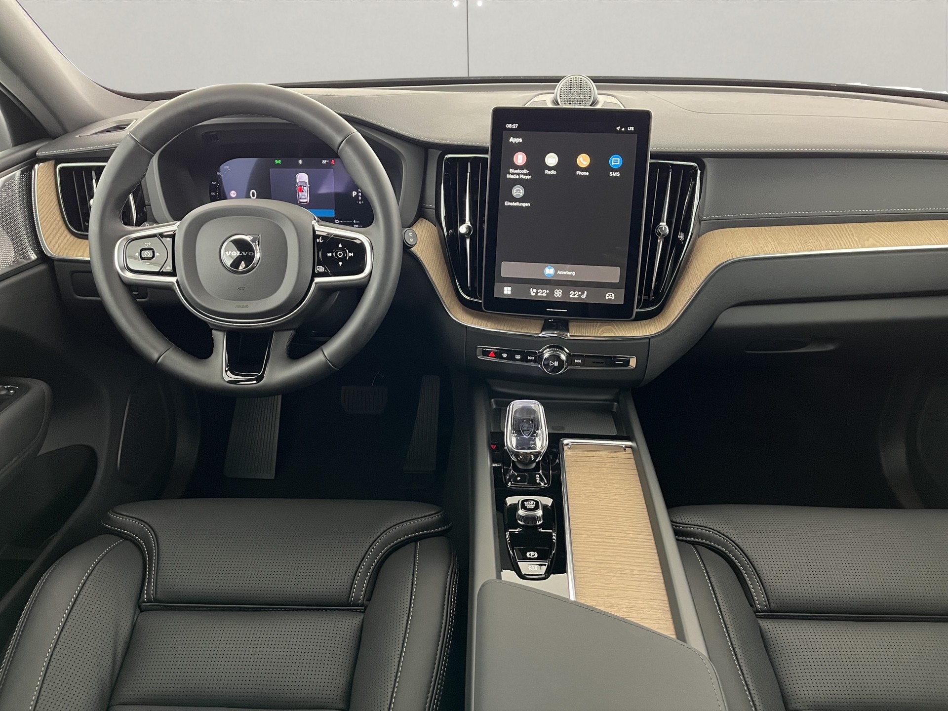 VOLVO XC60 2.0 T8 TE Ultra Dark eAWD-image-9