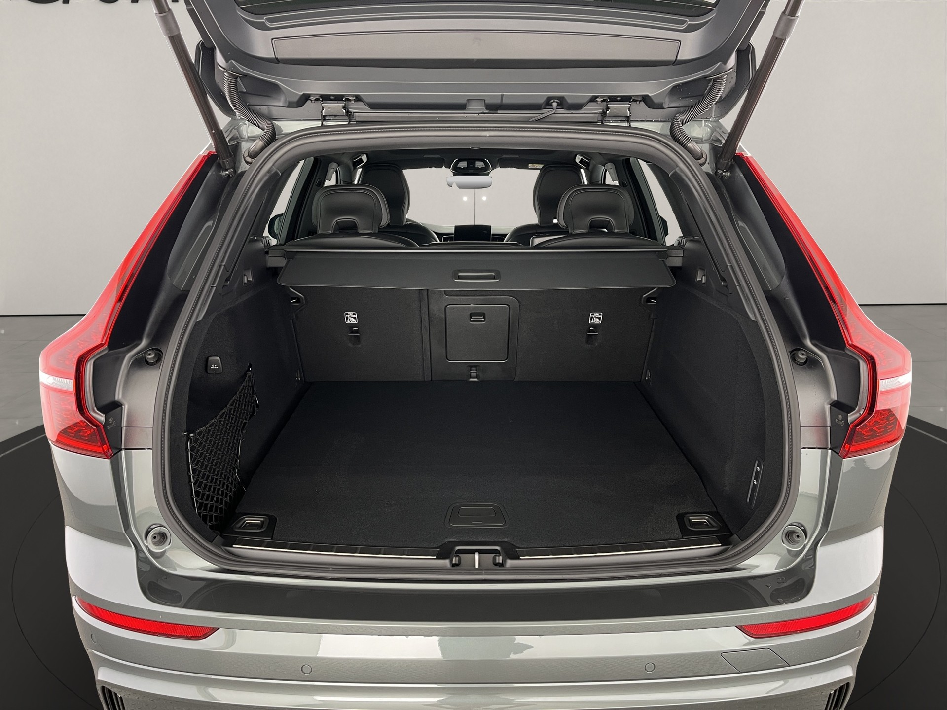 VOLVO XC60 2.0 T8 TE Ultra Dark eAWD-image-5