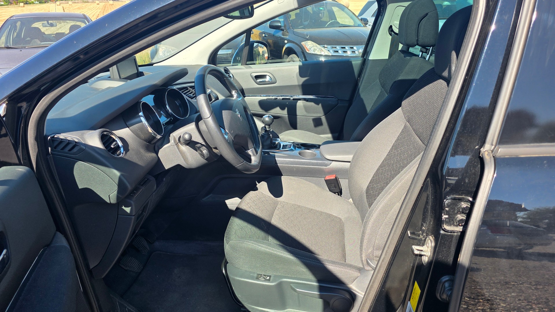 PEUGEOT 3008 1.6 16V T Féline-image-6