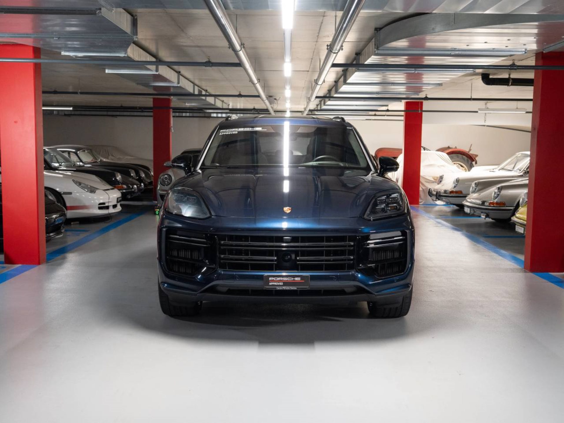 PORSCHE Cayenne Turbo E-Hybrid (MY24)-image-1