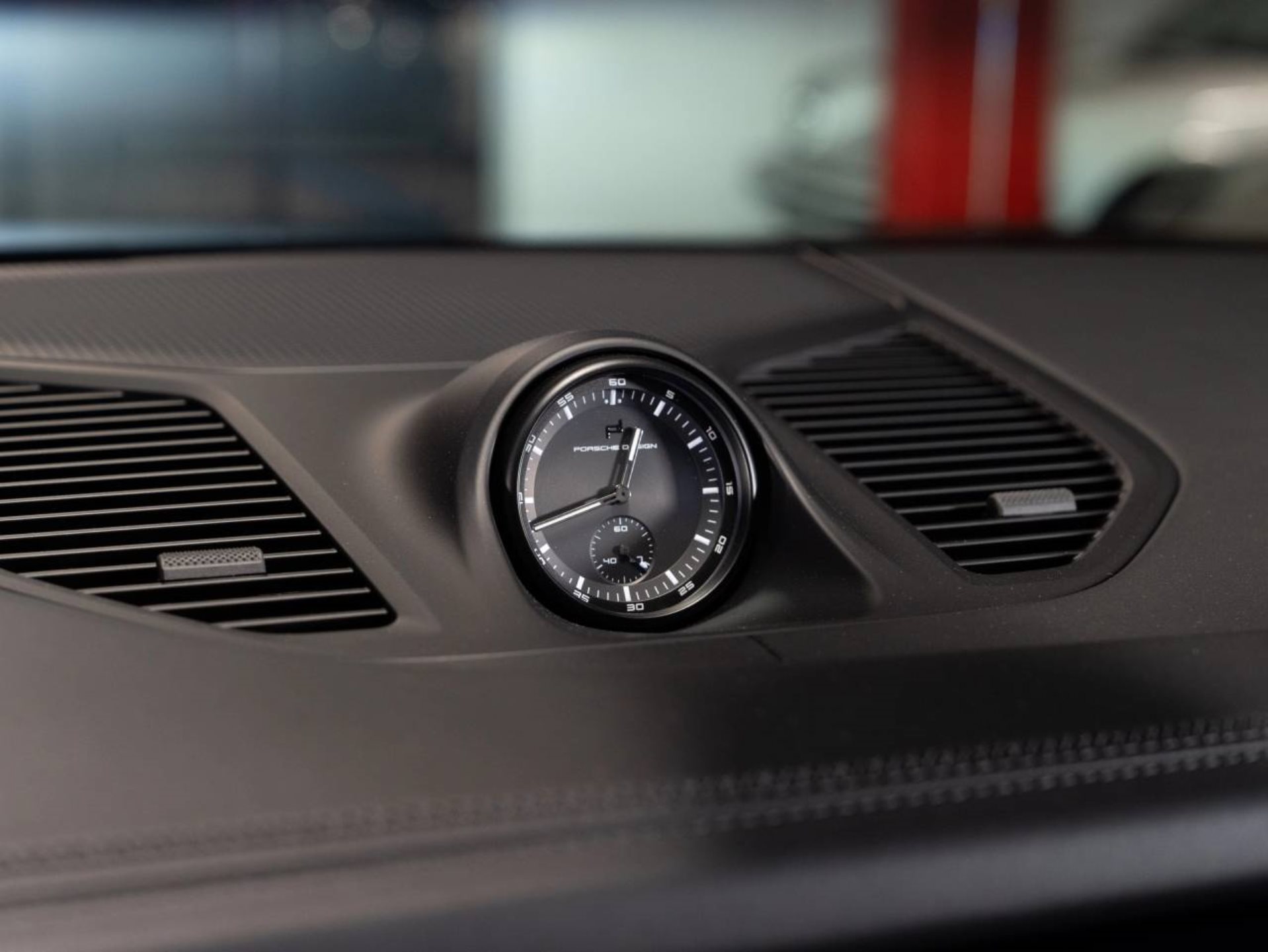 PORSCHE Cayenne Turbo E-Hybrid (MY24)-image-14