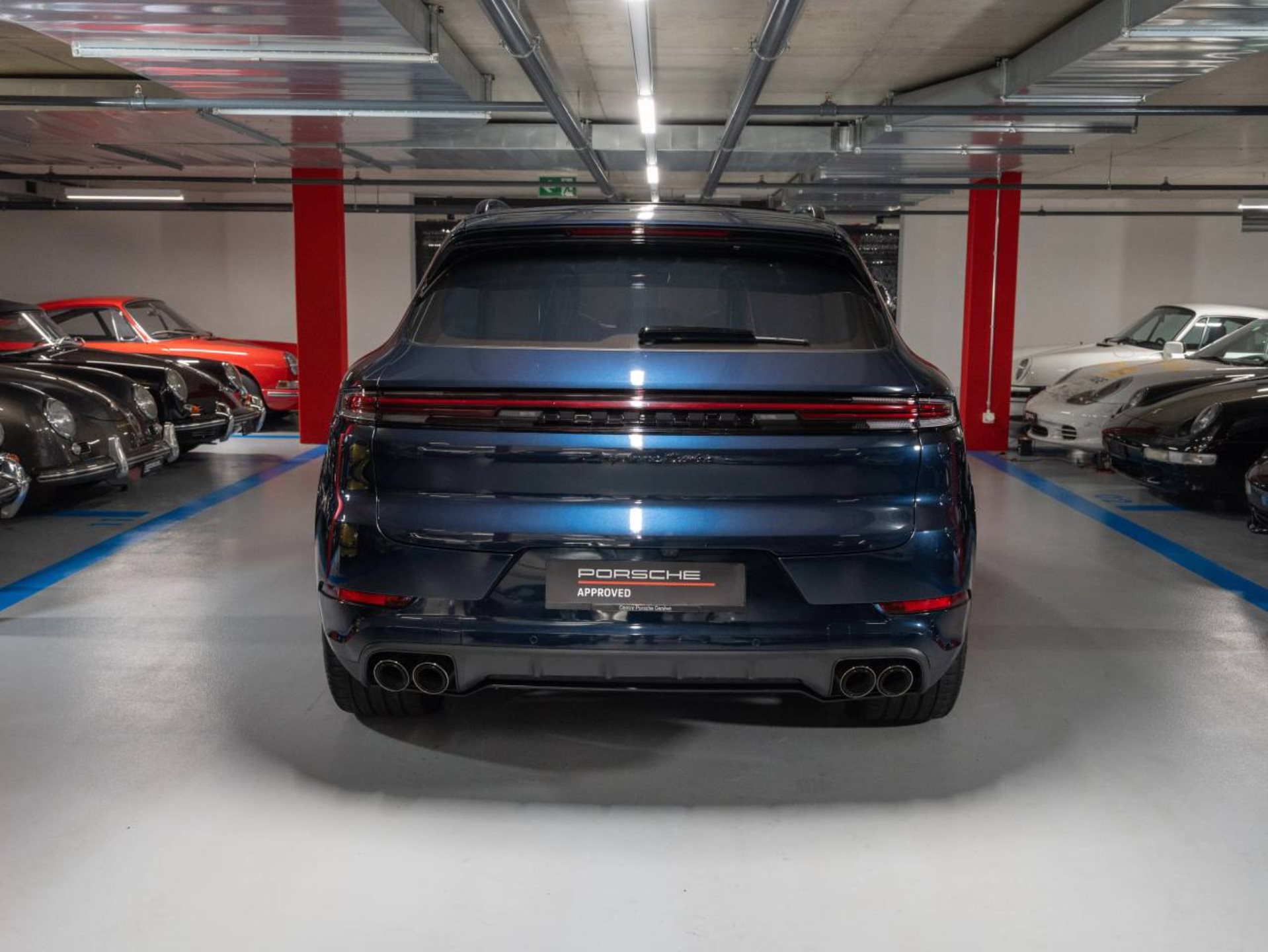 PORSCHE Cayenne Turbo E-Hybrid (MY24)-image-3