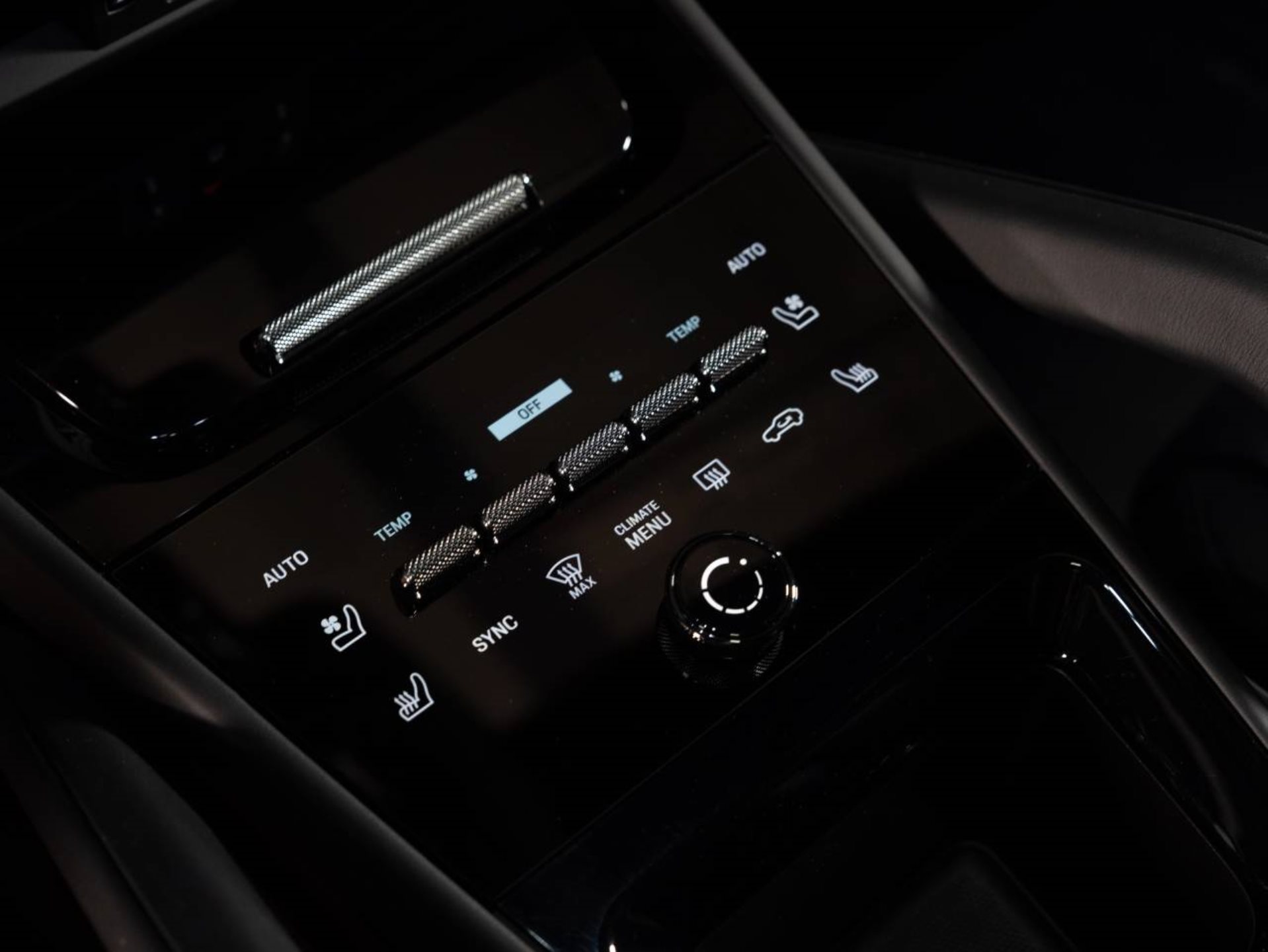 PORSCHE Cayenne Turbo E-Hybrid (MY24)-image-10