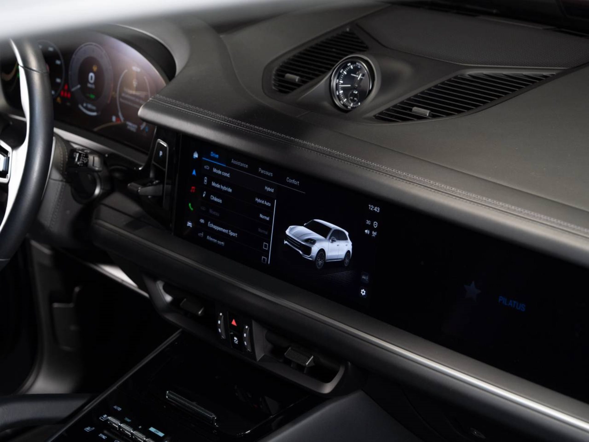 PORSCHE Cayenne Turbo E-Hybrid (MY24)-image-19