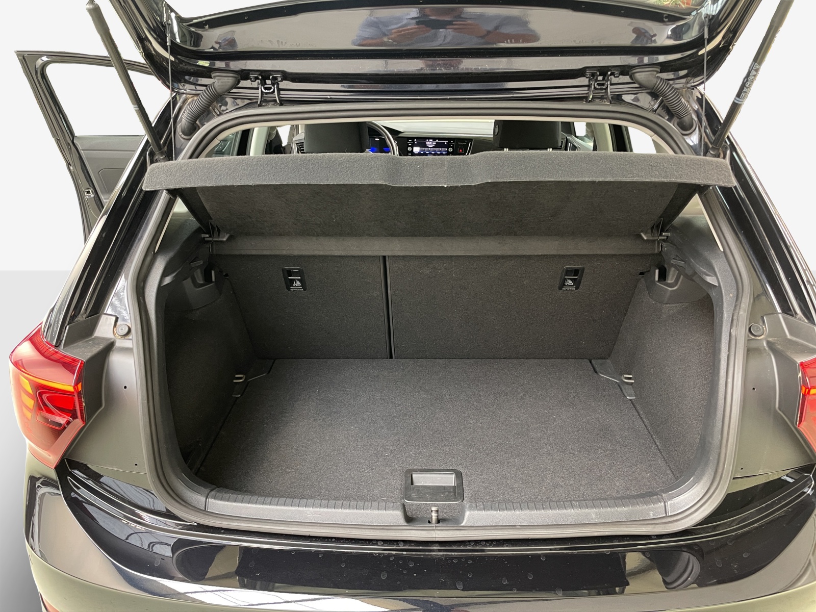 VW Polo 1.0 TSI Life-image-12