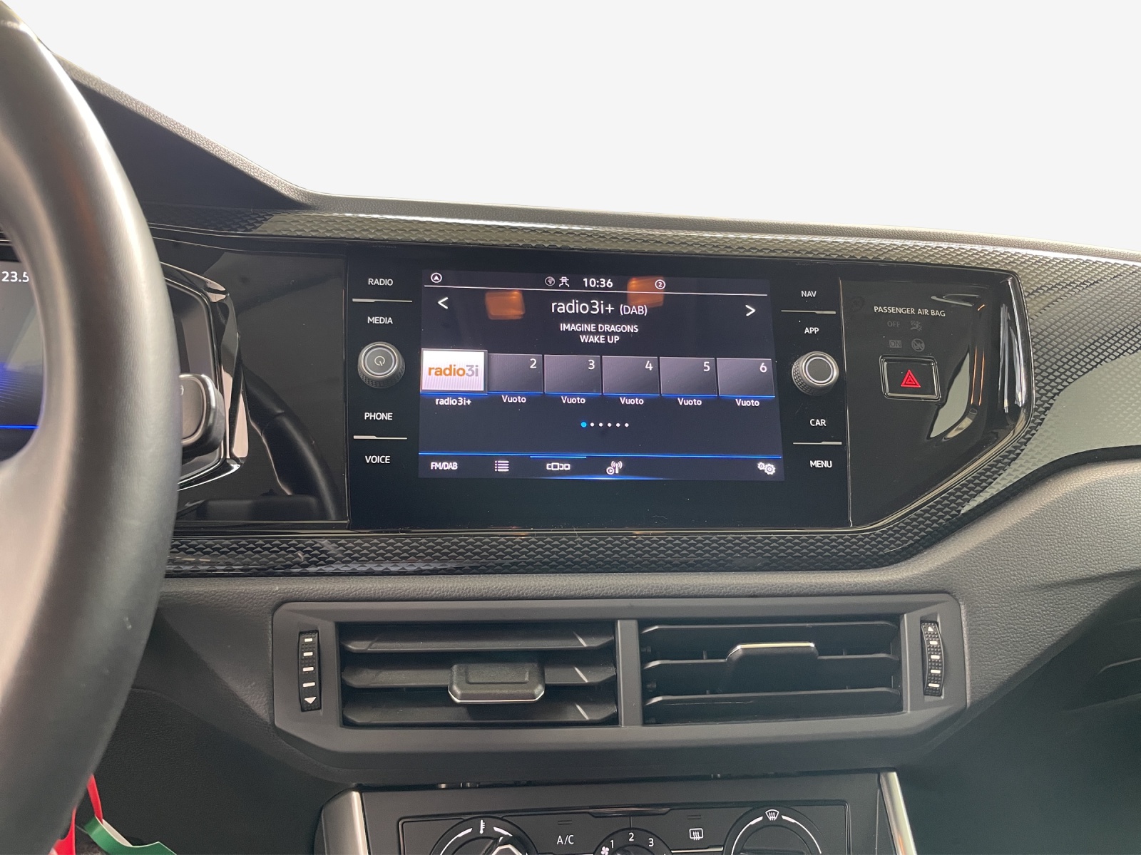 VW Polo 1.0 TSI Life-image-10