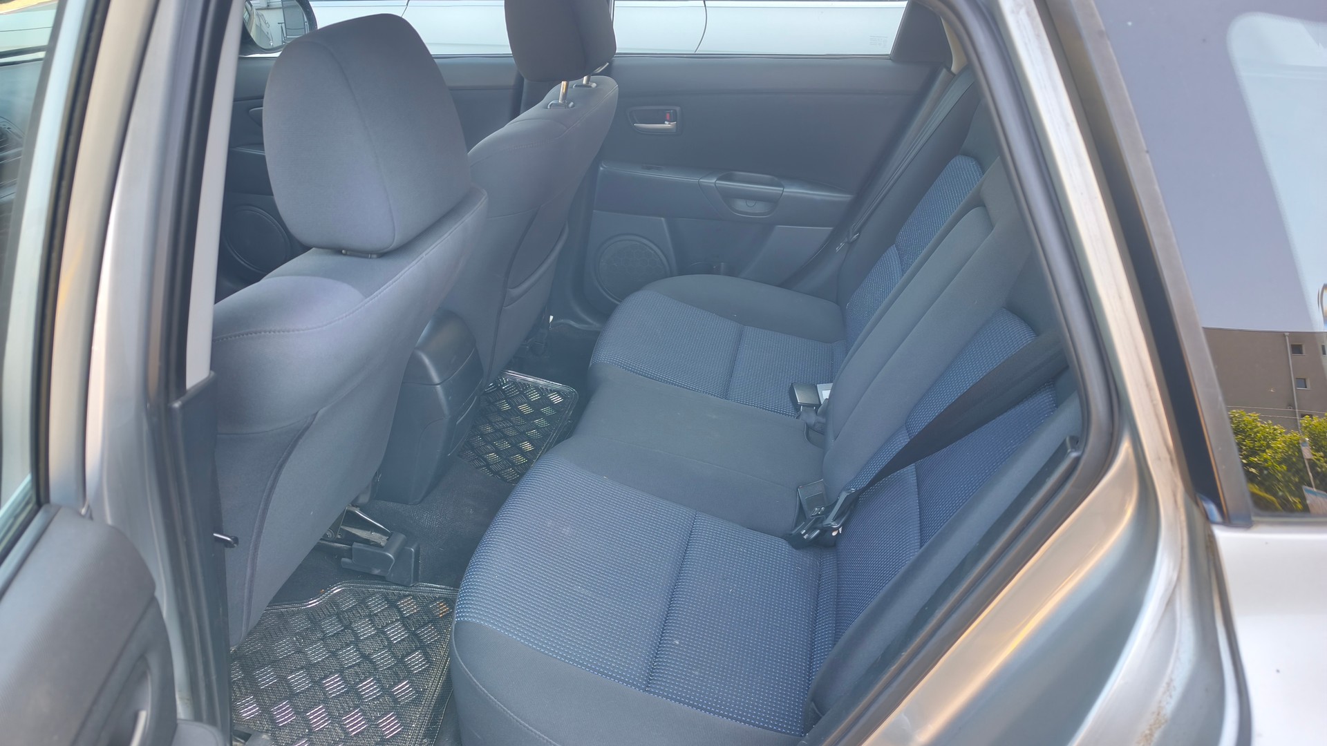 MAZDA 3 1.6 16V Confort-image-14