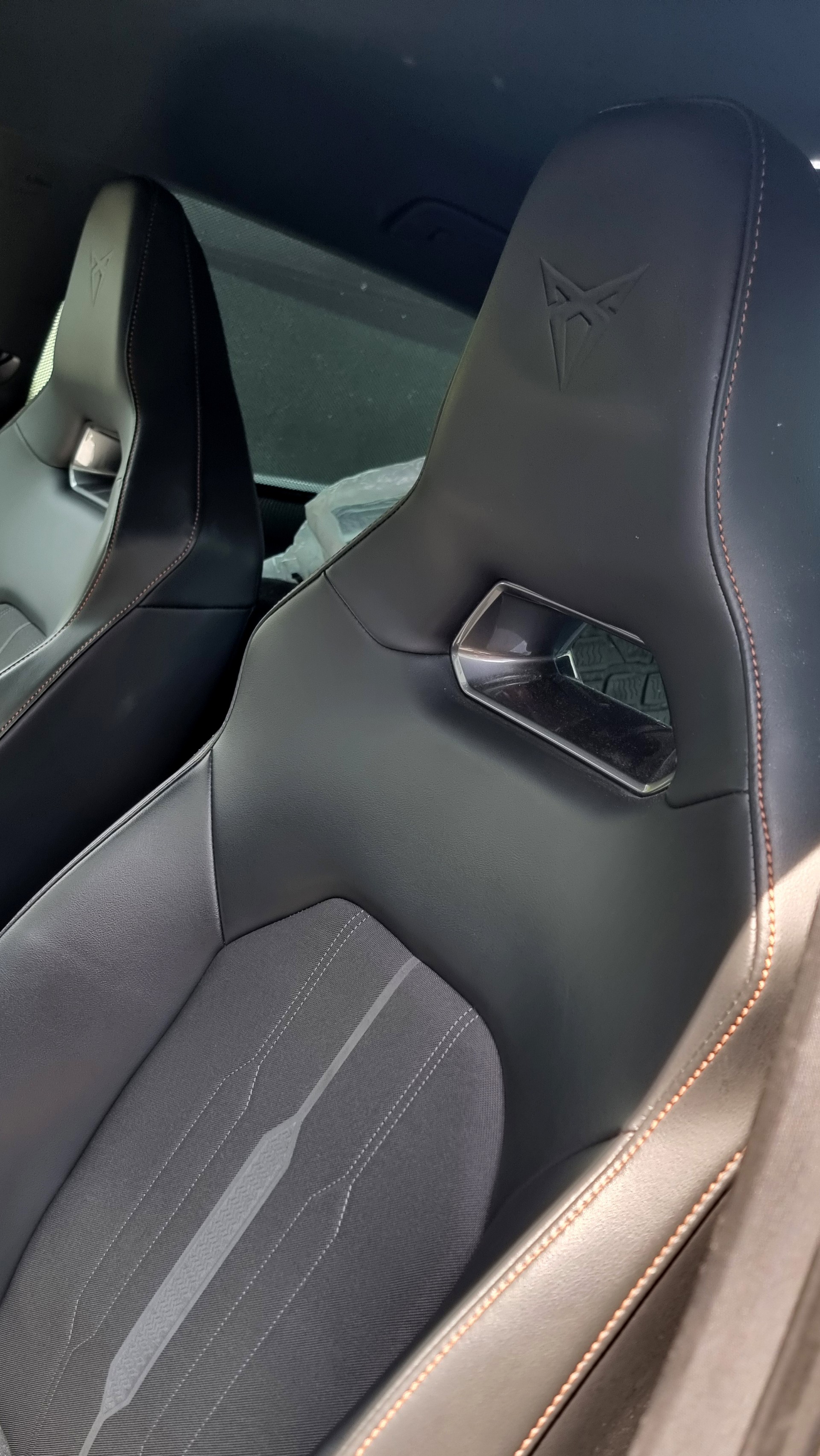 CUPRA 2.0 TSI VZ 4Drive DSG-image-11