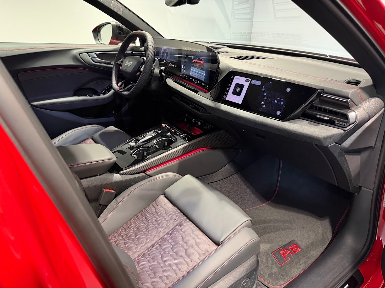AUDI RS 5 Avant TFSI 470 kW Tiptronic quattro-image-11