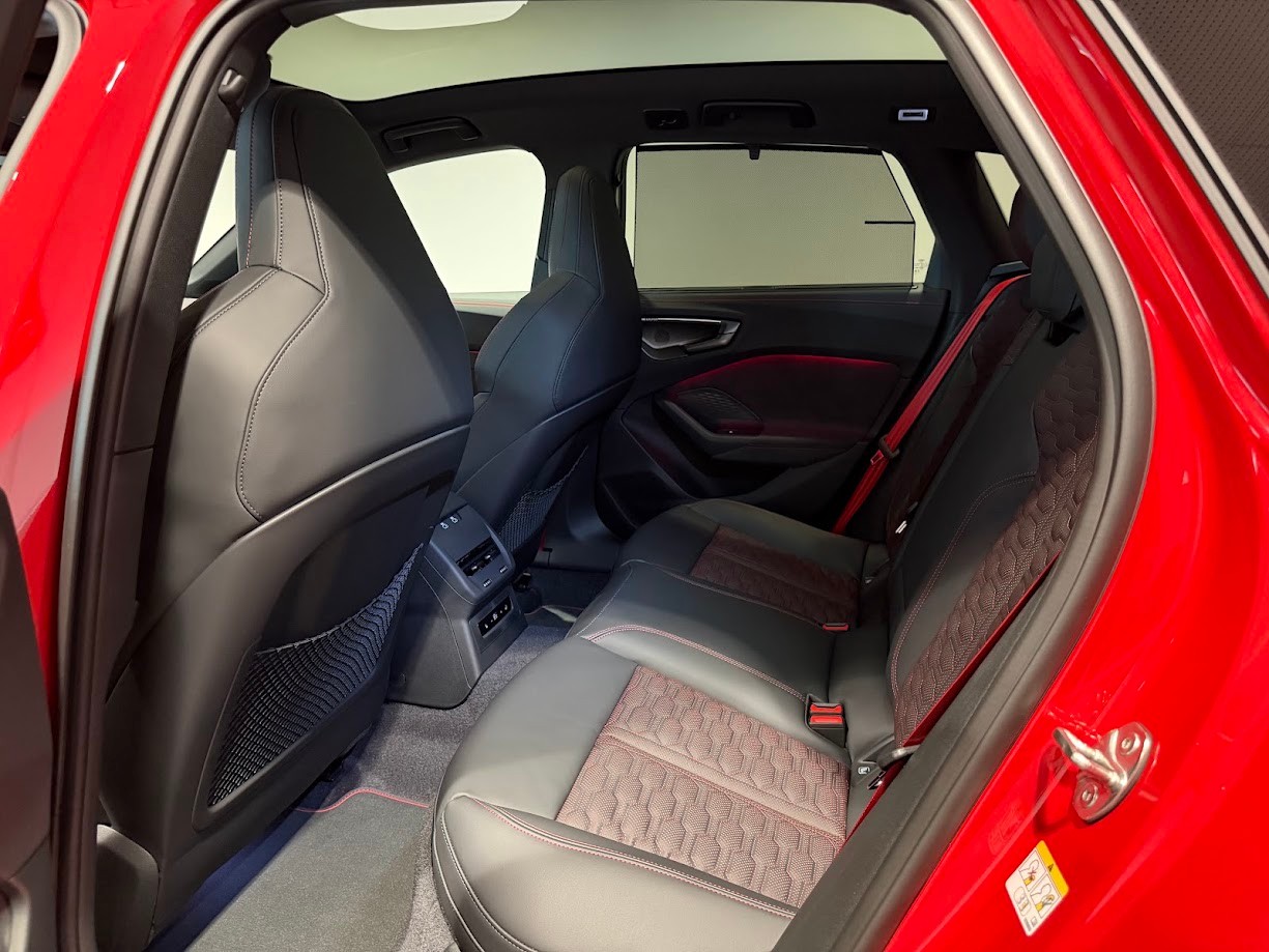 AUDI RS 5 Avant TFSI 470 kW Tiptronic quattro-image-4
