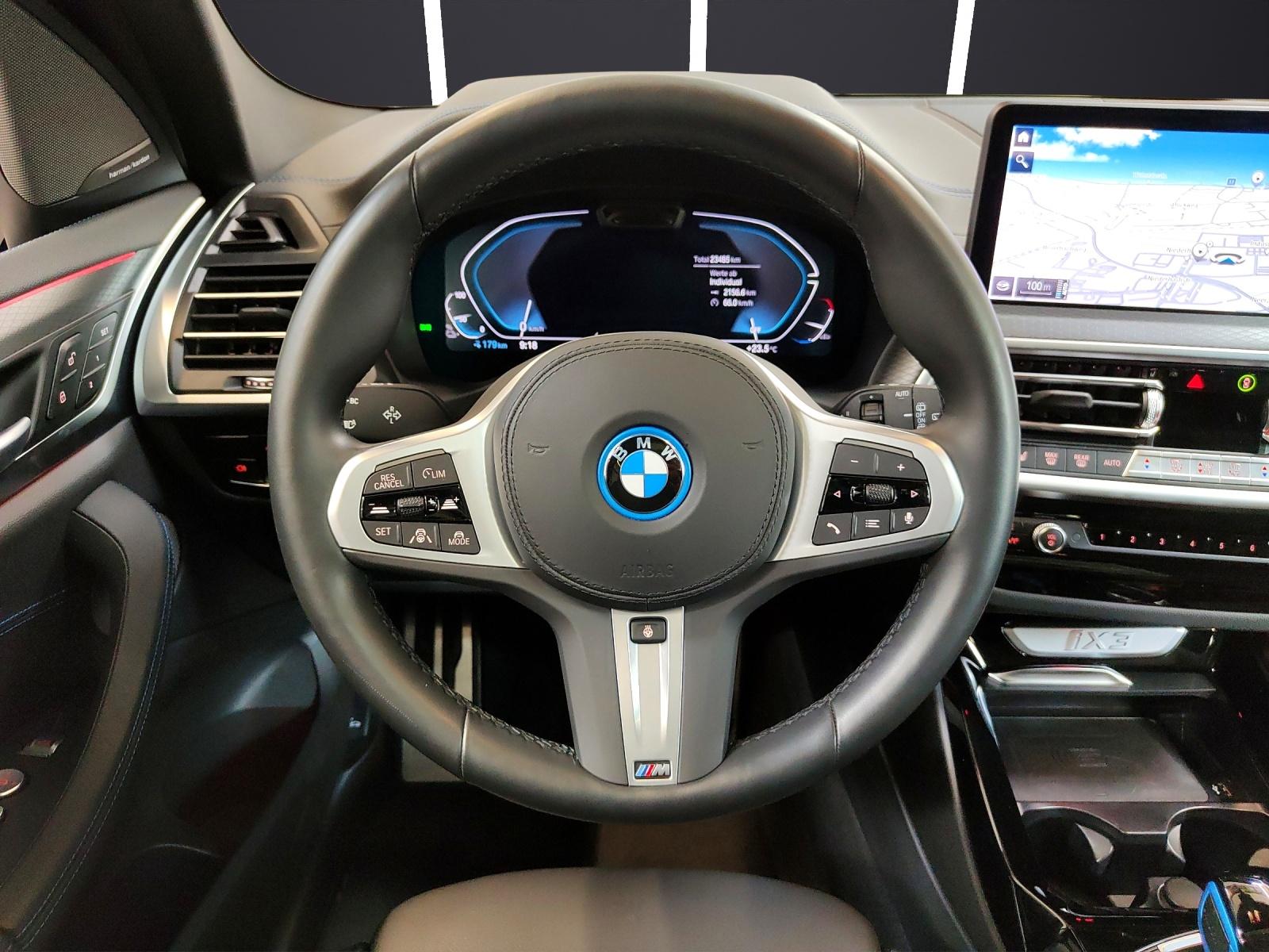 BMW iX3 E-Motor MFK 13.07.2026 Attraktiven Leasingzinssatz ab 0,9 % bei Abschluss einer BMW Fahrzeugversicherung.-image-11