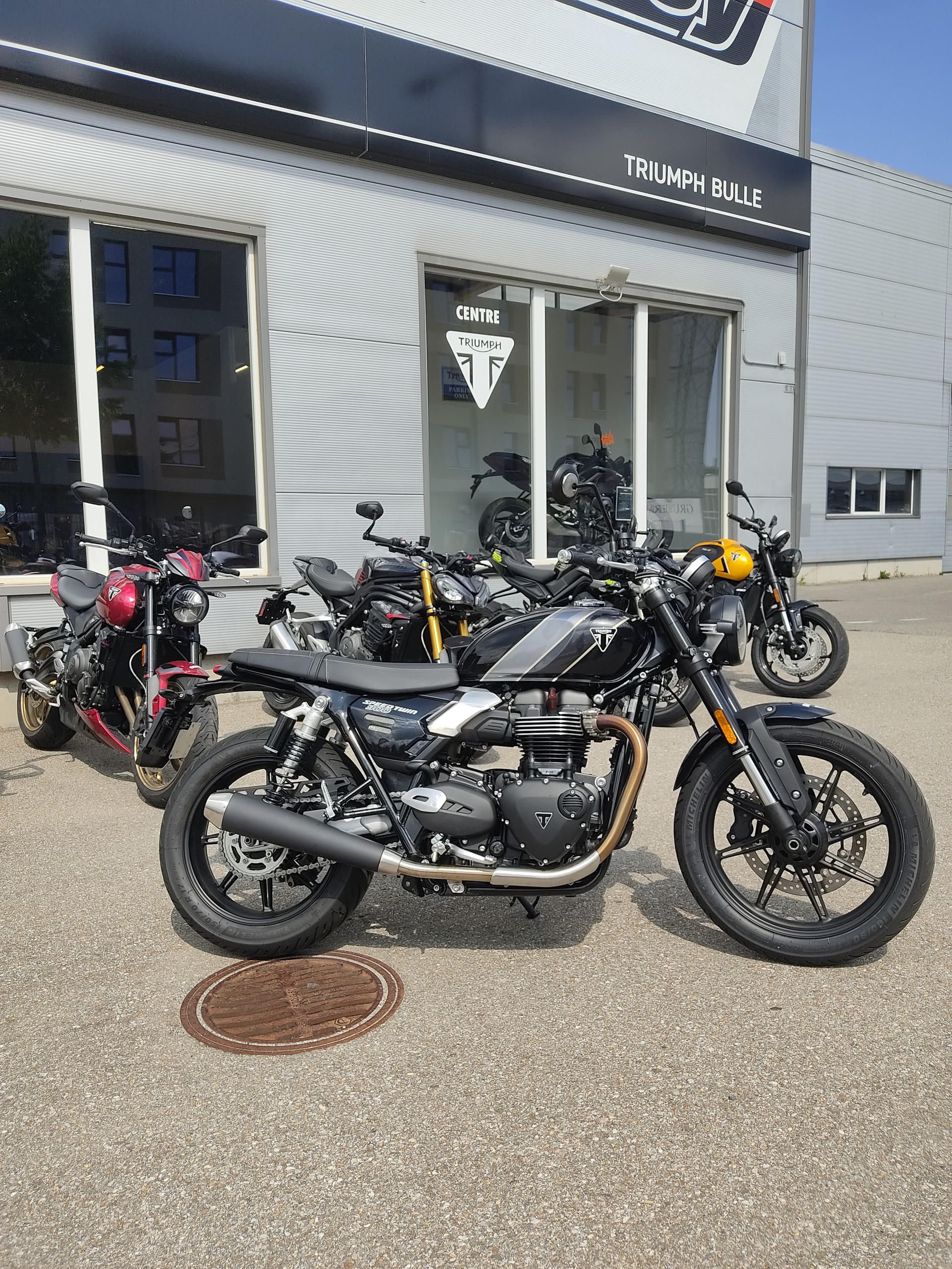 TRIUMPH Speed Twin-showroom-element-1