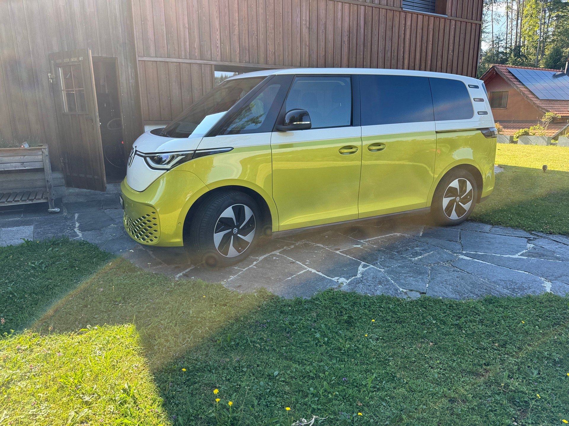 VW 77kWh Pro-image-0