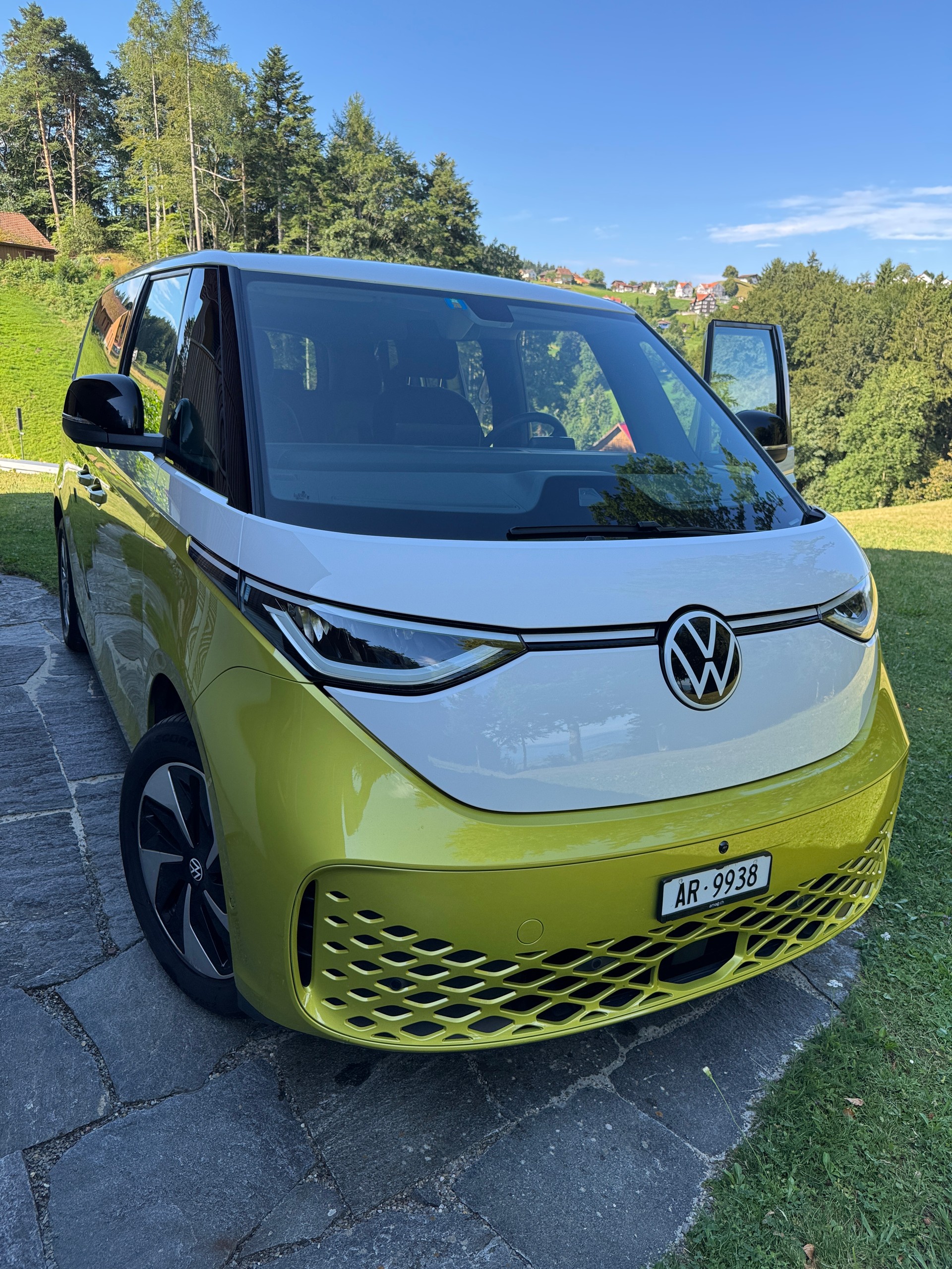 VW 77kWh Pro-image-1