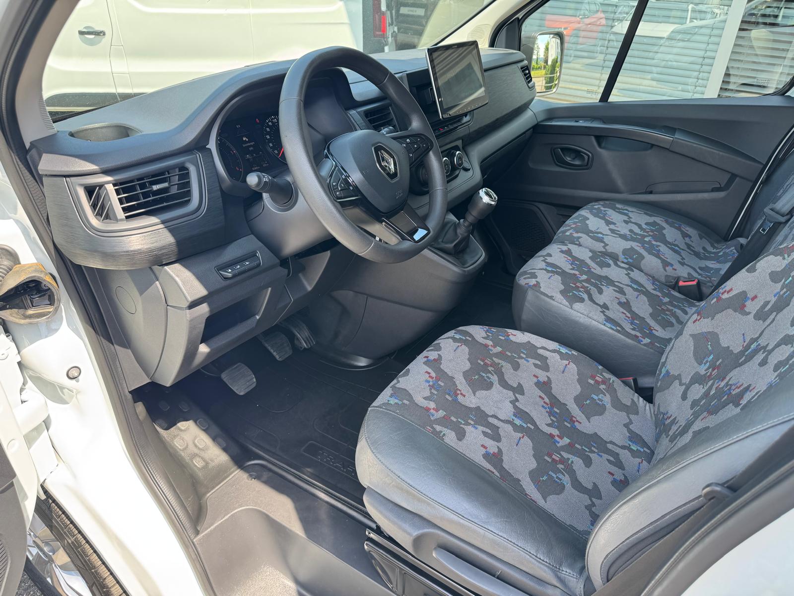 RENAULT Trafic 150 Adv.L2H2 EN-image-1