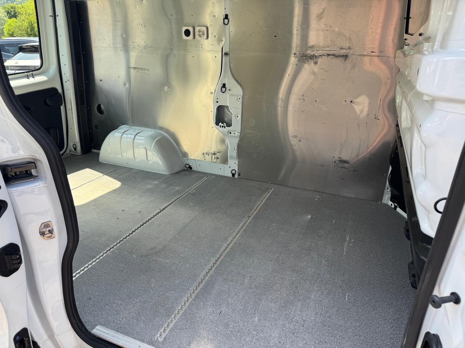 RENAULT Trafic 150 Adv.L2H2 EN-image-7
