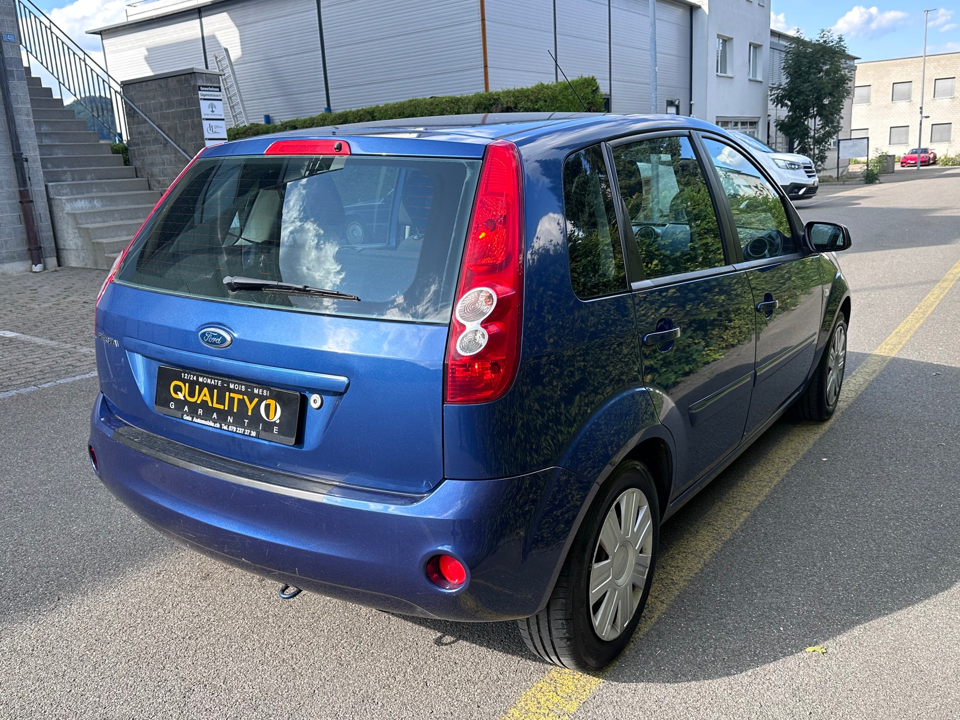FORD Fiesta 1.4 16V Trend-image-3