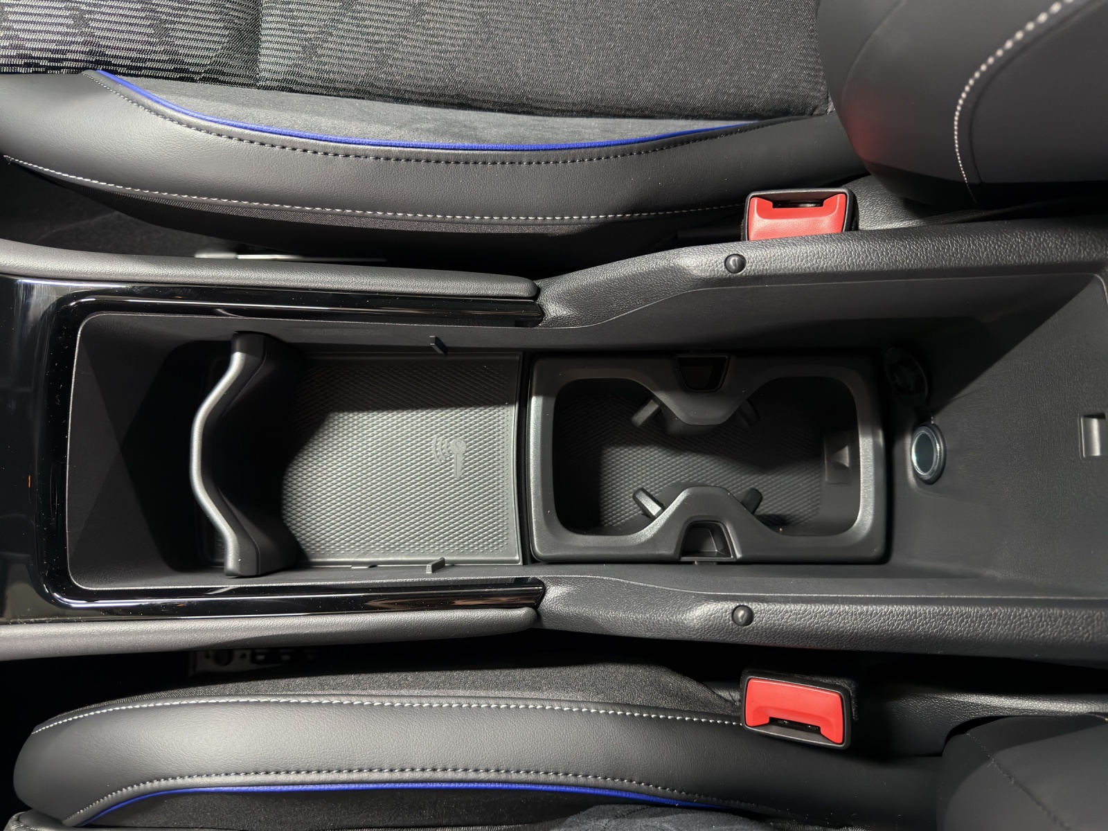 VW Tayron 2.0 TSI R-Line Plus DSG 4Motion-image-15