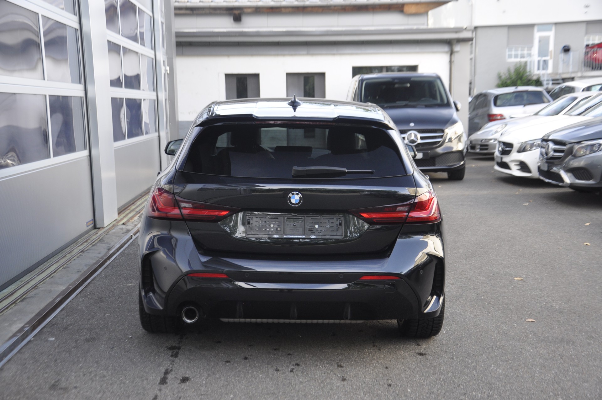 BMW 118i M Sport Steptronic-image-11