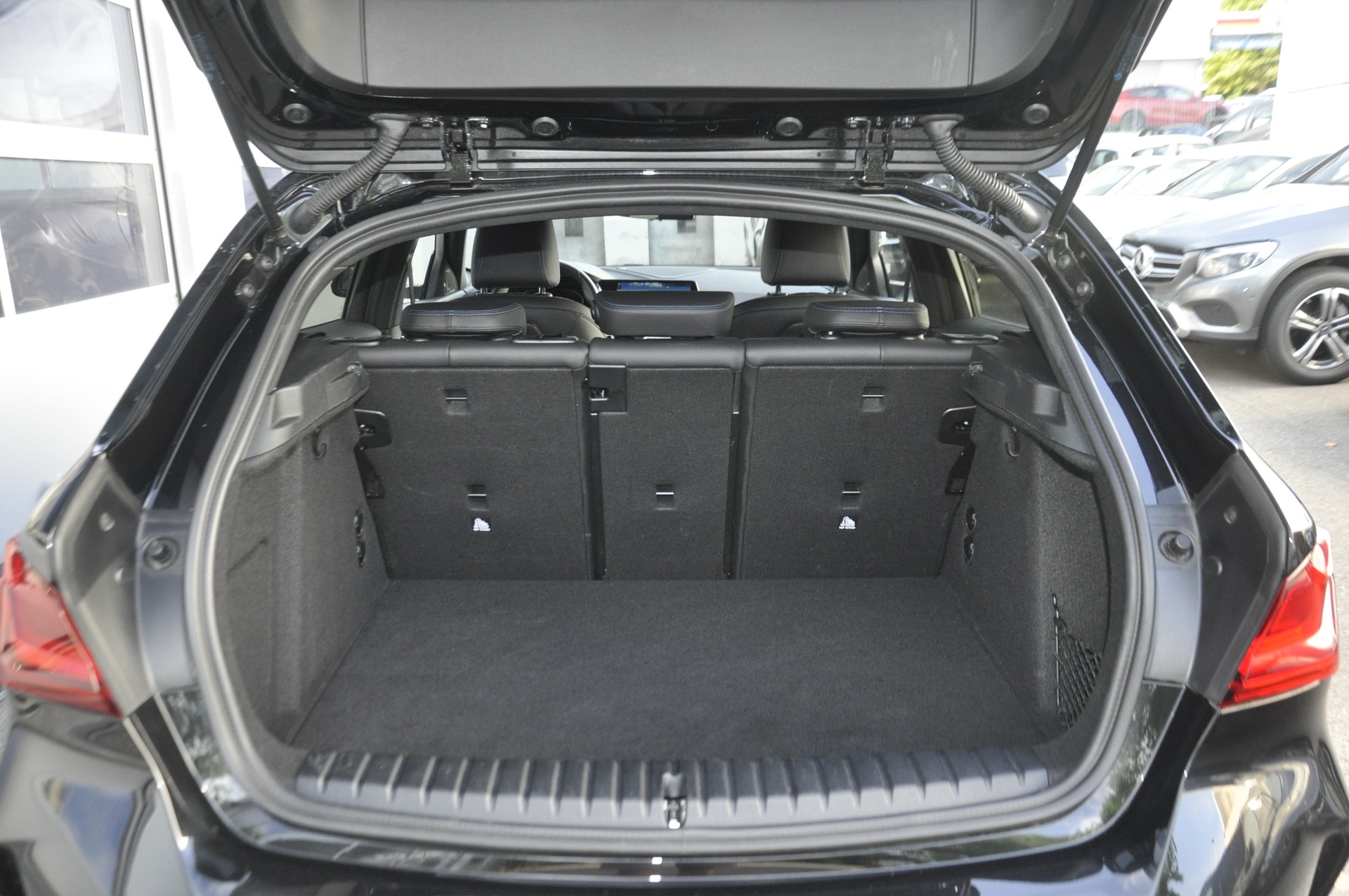 BMW 118i M Sport Steptronic-image-10