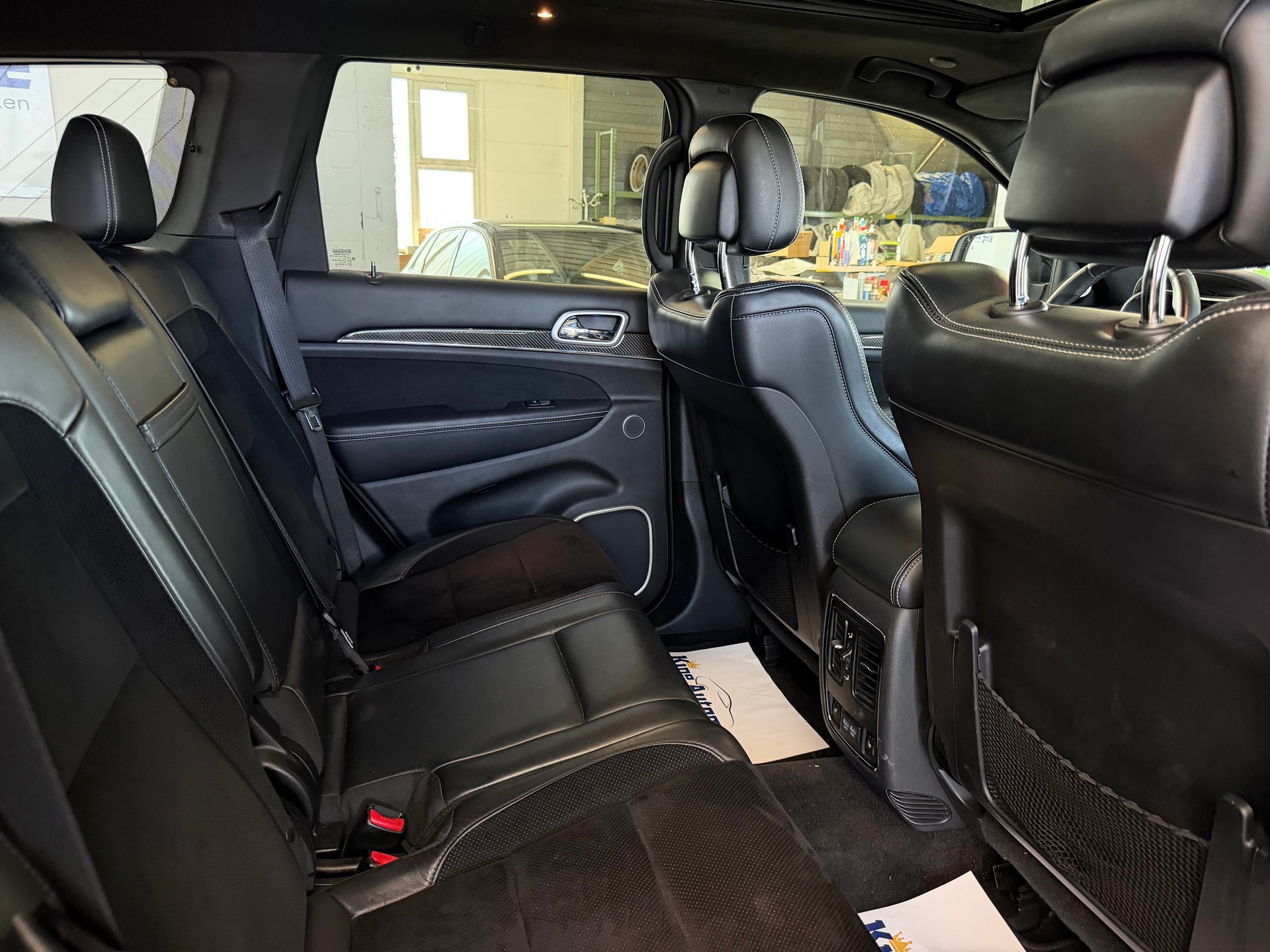 JEEP Grand Cherokee 6.4 V8 HEMI SRT8 Automatic | Frisch ab Service | Sternenhimmel | KW Federn-image-9