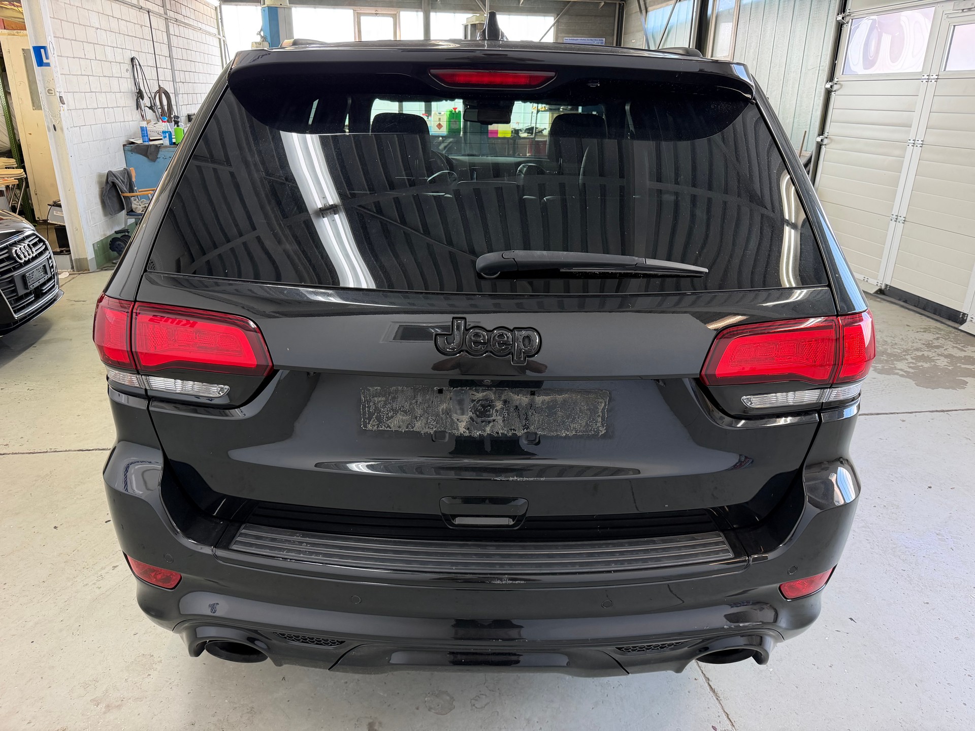 JEEP Grand Cherokee 6.4 V8 HEMI SRT8 Automatic | Frisch ab Service | Sternenhimmel | KW Federn-image-5