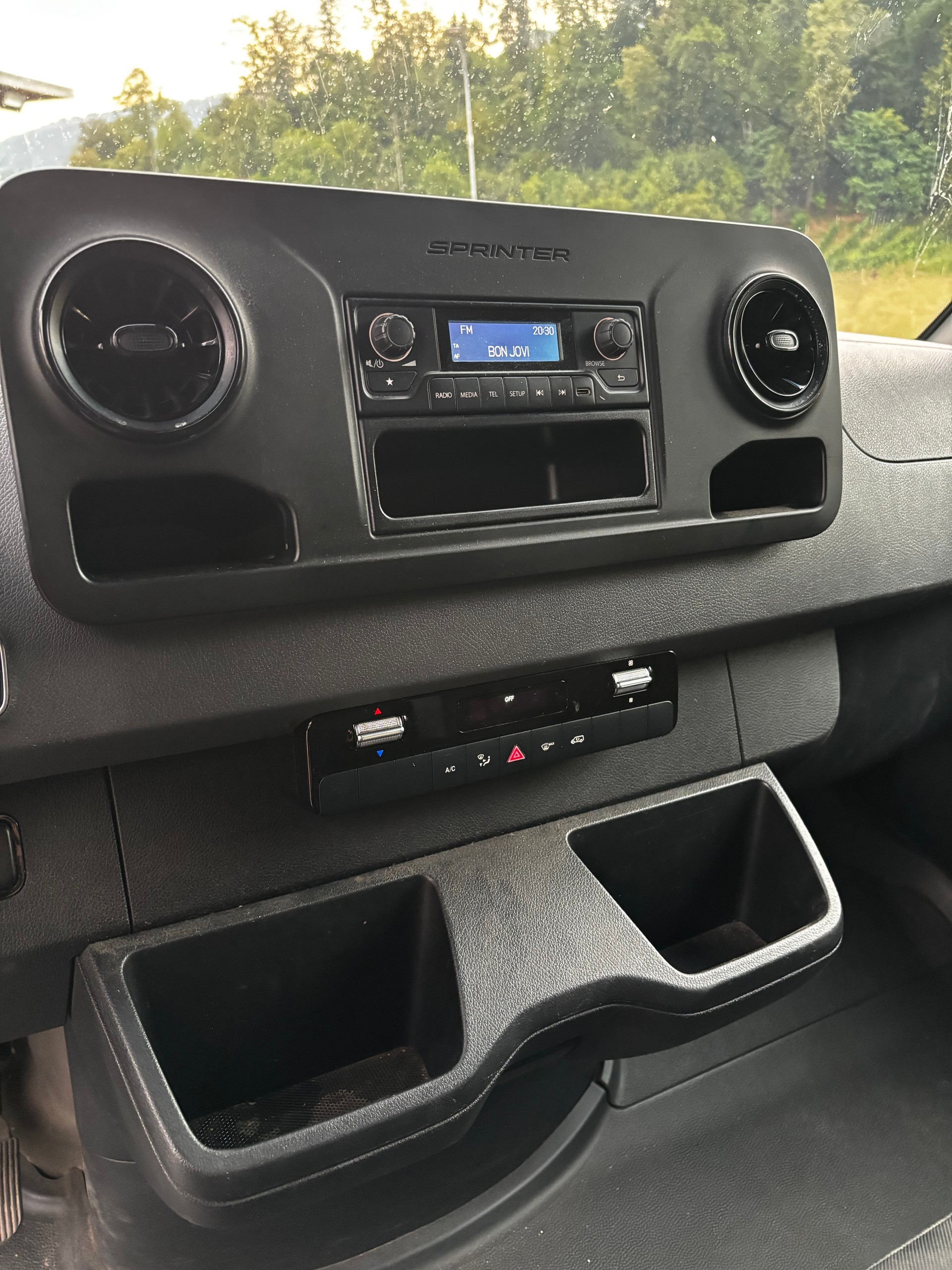 MERCEDES-BENZ eSprinter 312 47kWh Standard-image-9