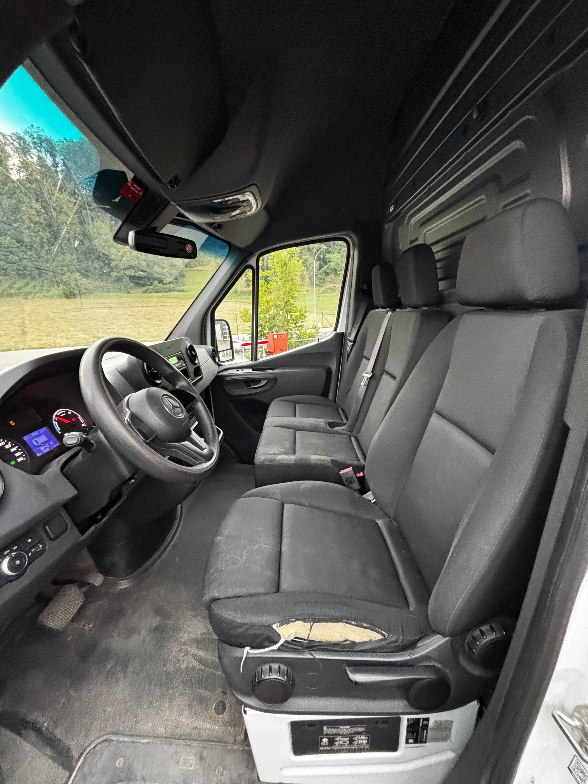 MERCEDES-BENZ eSprinter 312 47kWh Standard-image-7