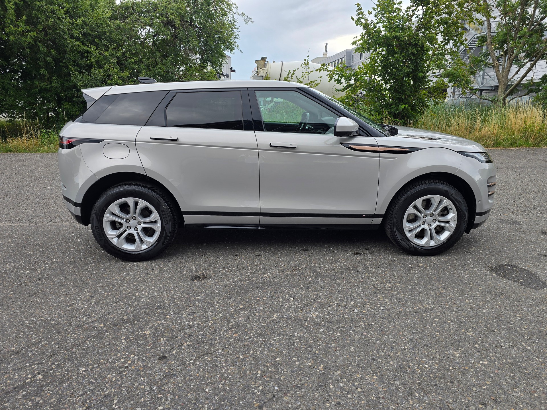LAND ROVER Range Rover Evoque R-Dynamic D 150 HSE AT9-image-8