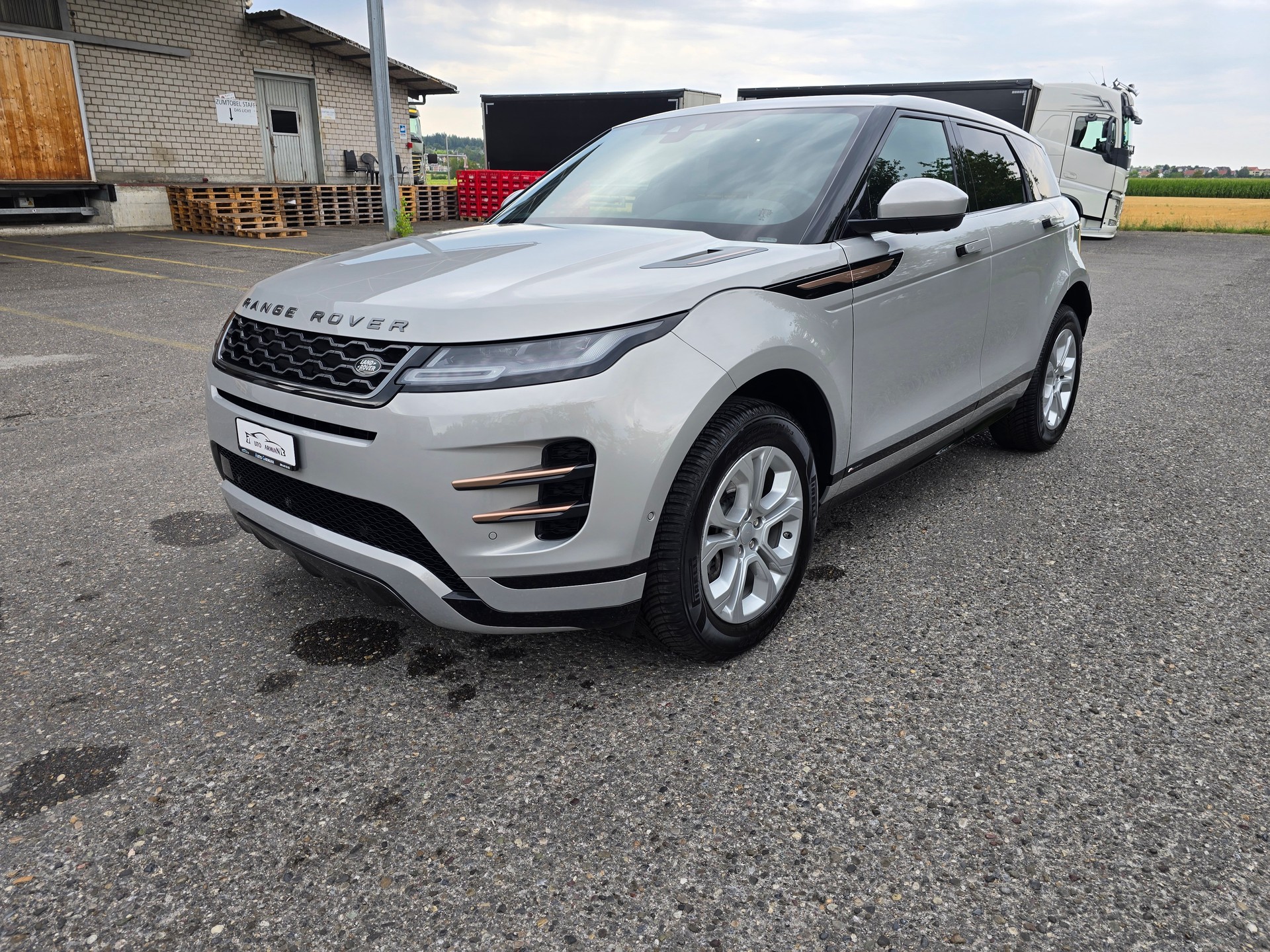 LAND ROVER Range Rover Evoque R-Dynamic D 150 HSE AT9-image-2