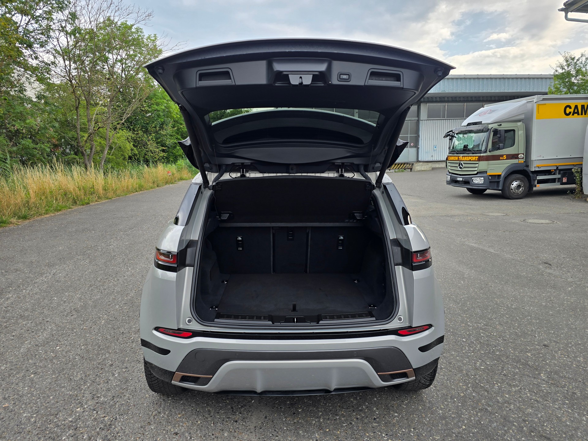 LAND ROVER Range Rover Evoque R-Dynamic D 150 HSE AT9-image-6