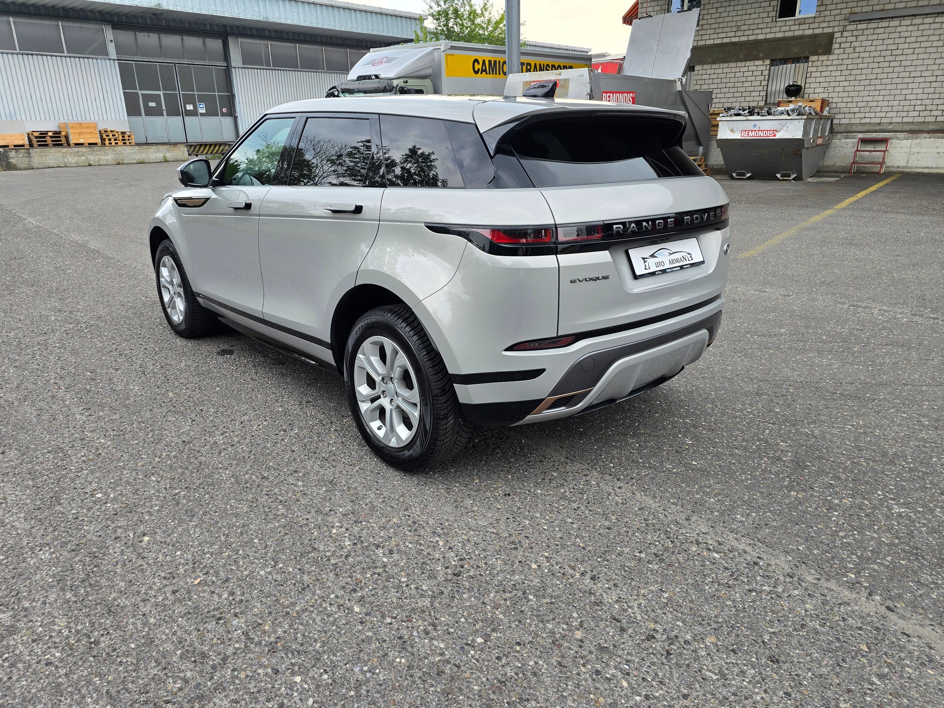 LAND ROVER Range Rover Evoque R-Dynamic D 150 HSE AT9-image-5