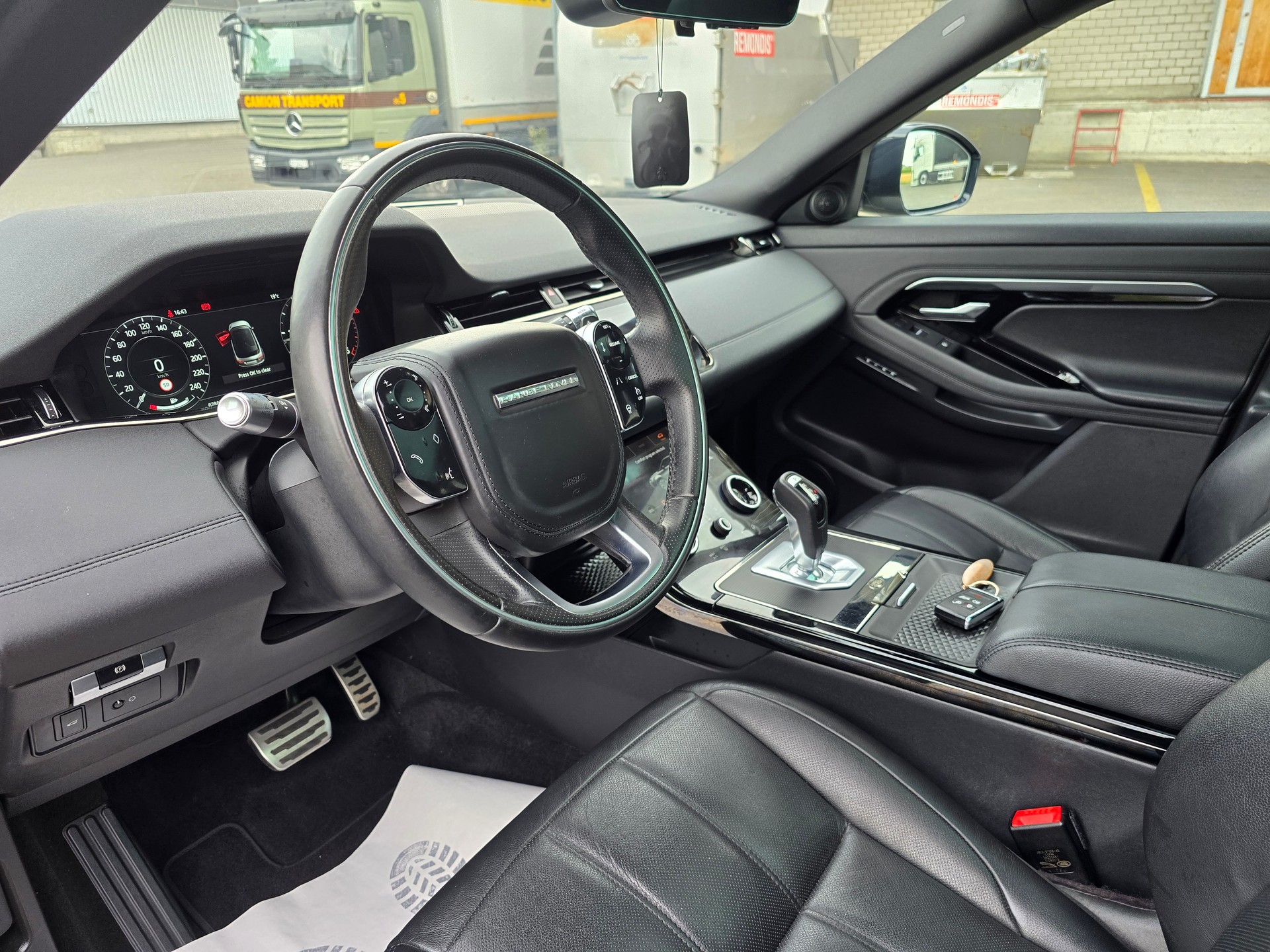 LAND ROVER Range Rover Evoque R-Dynamic D 150 HSE AT9-image-12