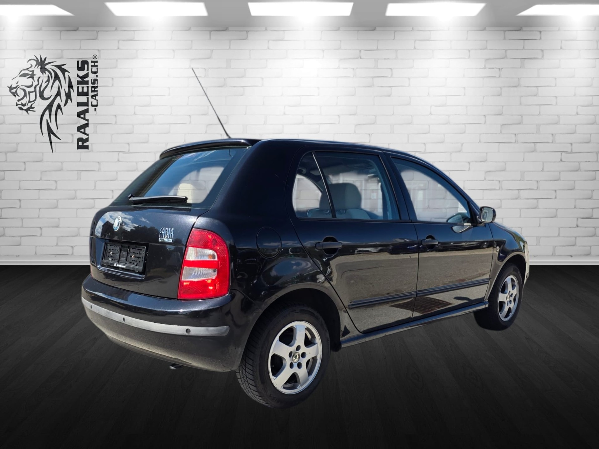 SKODA Fabia 1.4 16V Elegance-image-2