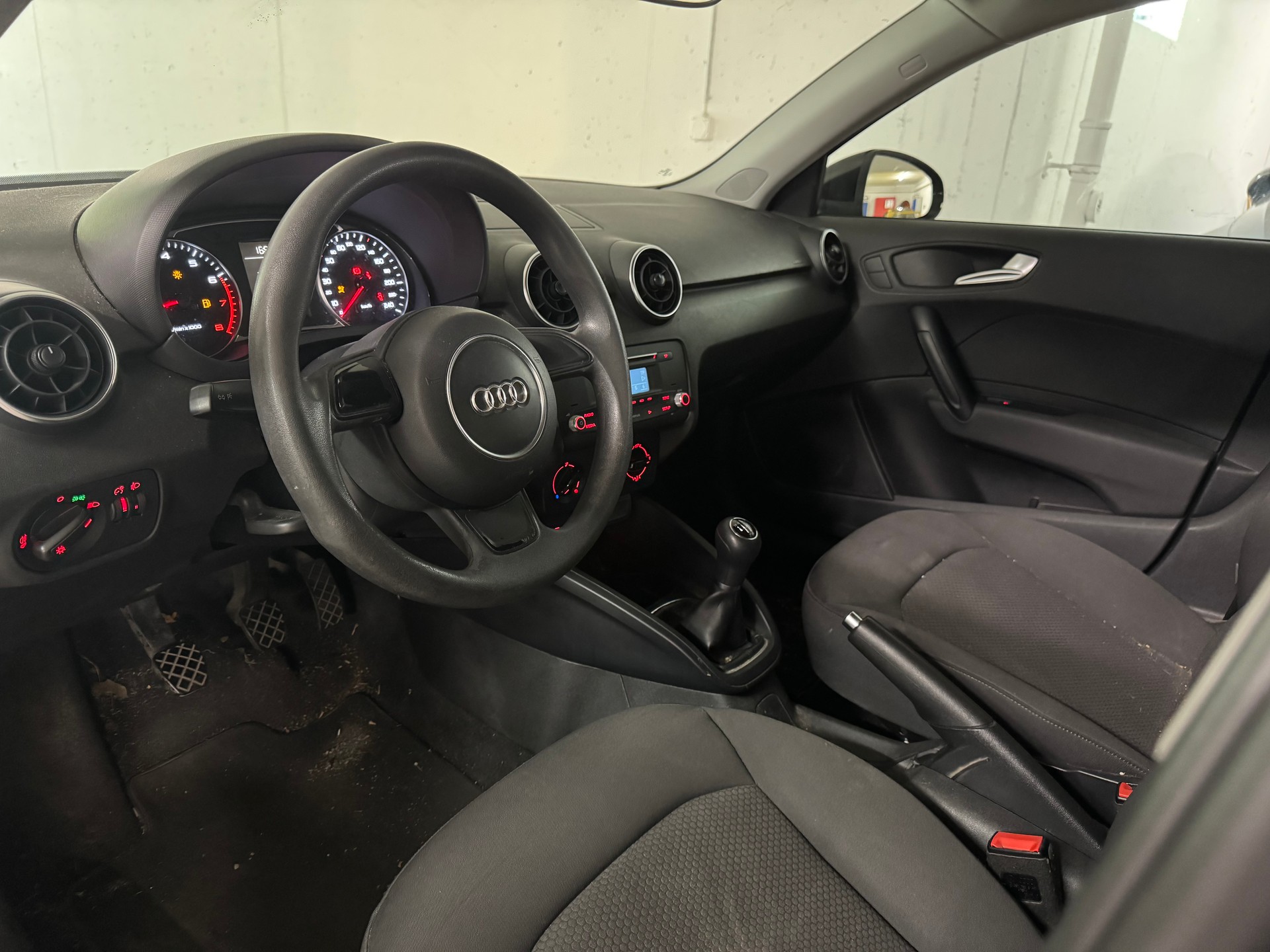 AUDI A1 Sportback 1.0 TFSI Design-image-7